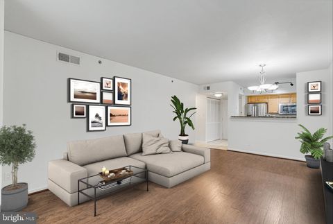 Photo of 1024 N Utah Street #522, ARLINGTON, VA 22201 (MLS # VAAR2067708)