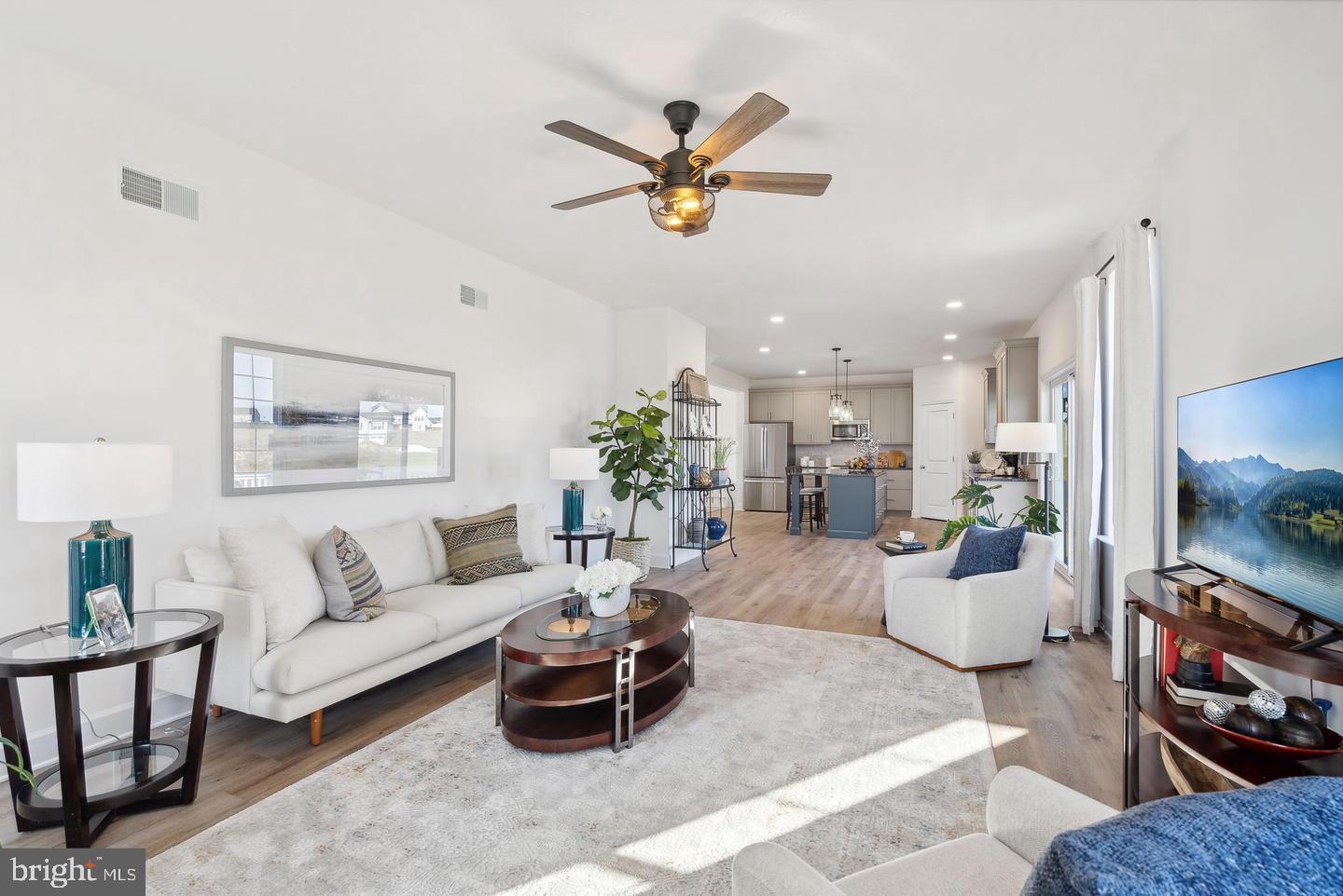 CAMBRIAN HILLS - Residential