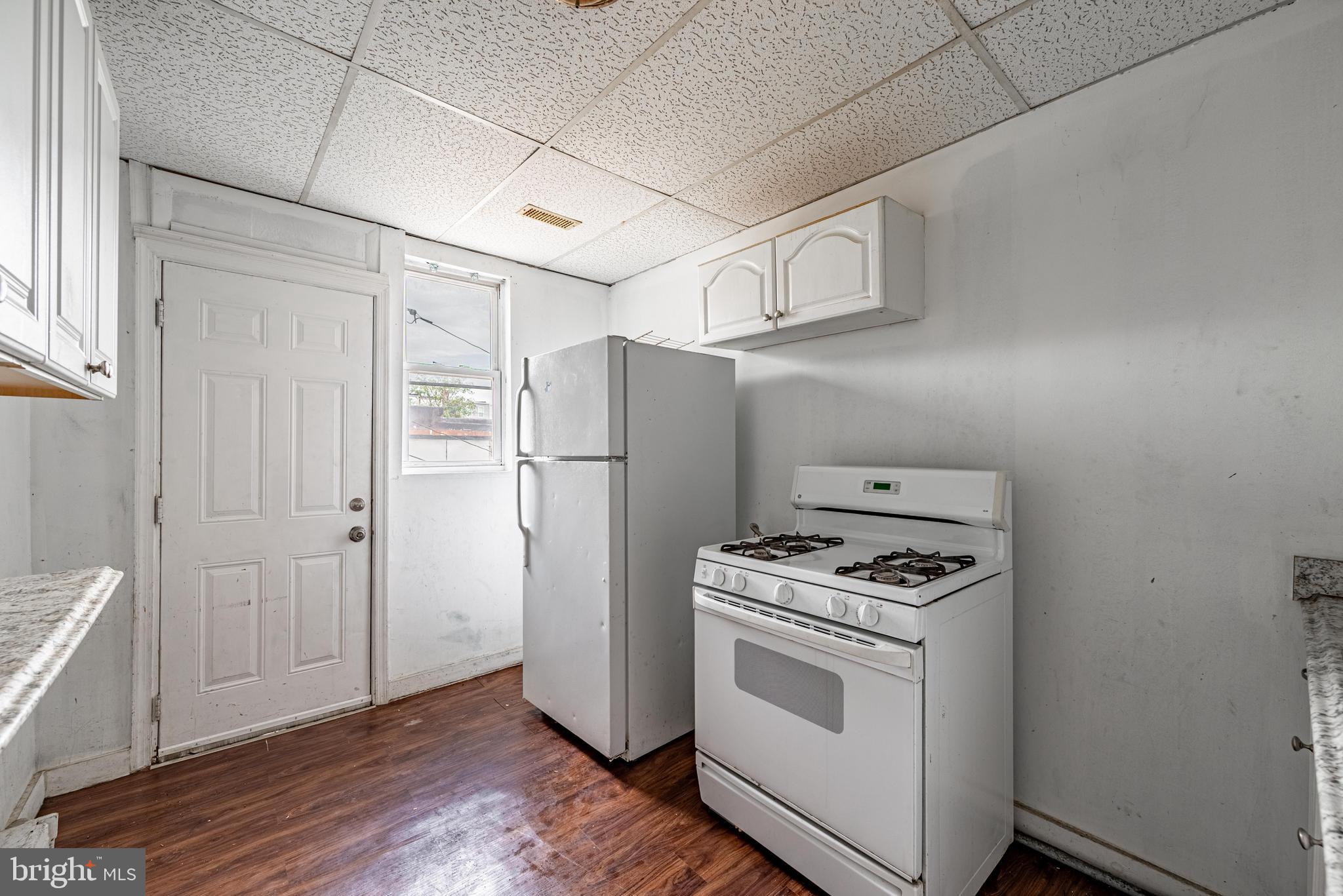 BIDDLE STREET - Residential