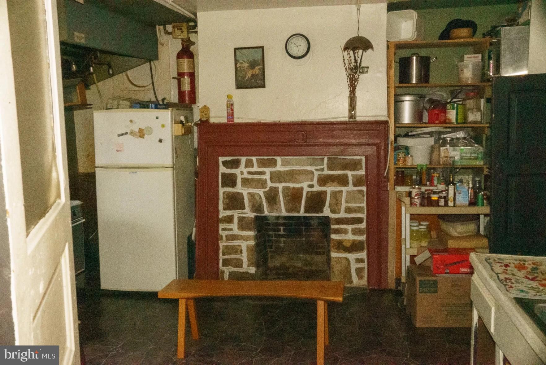 5589 OLD PHILADELPHIA PIKE