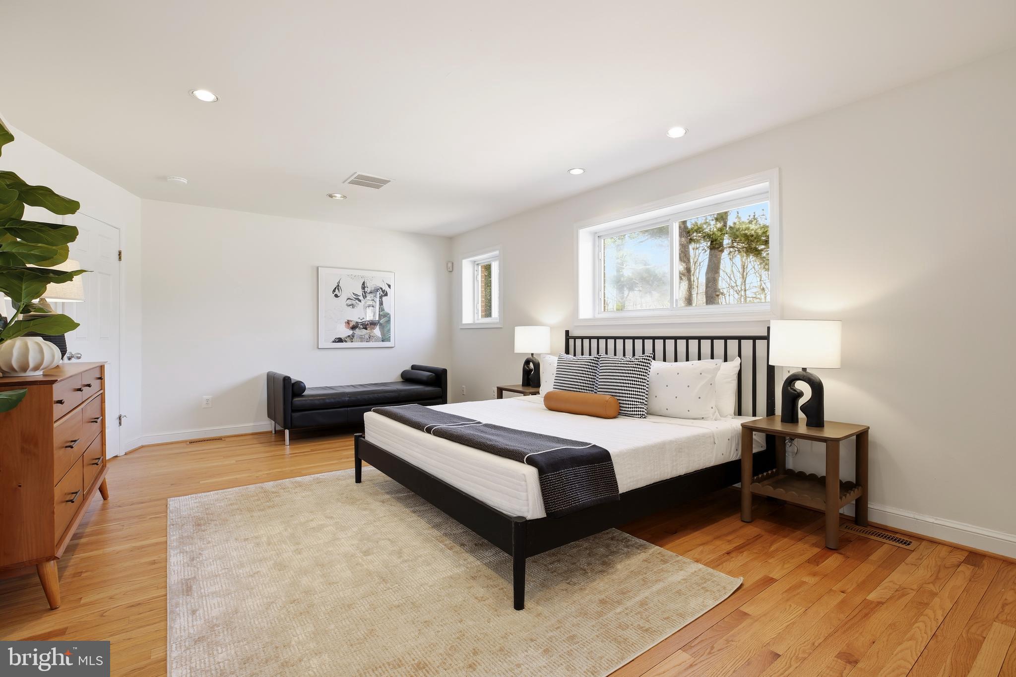 WILDWOOD MANOR - Residential