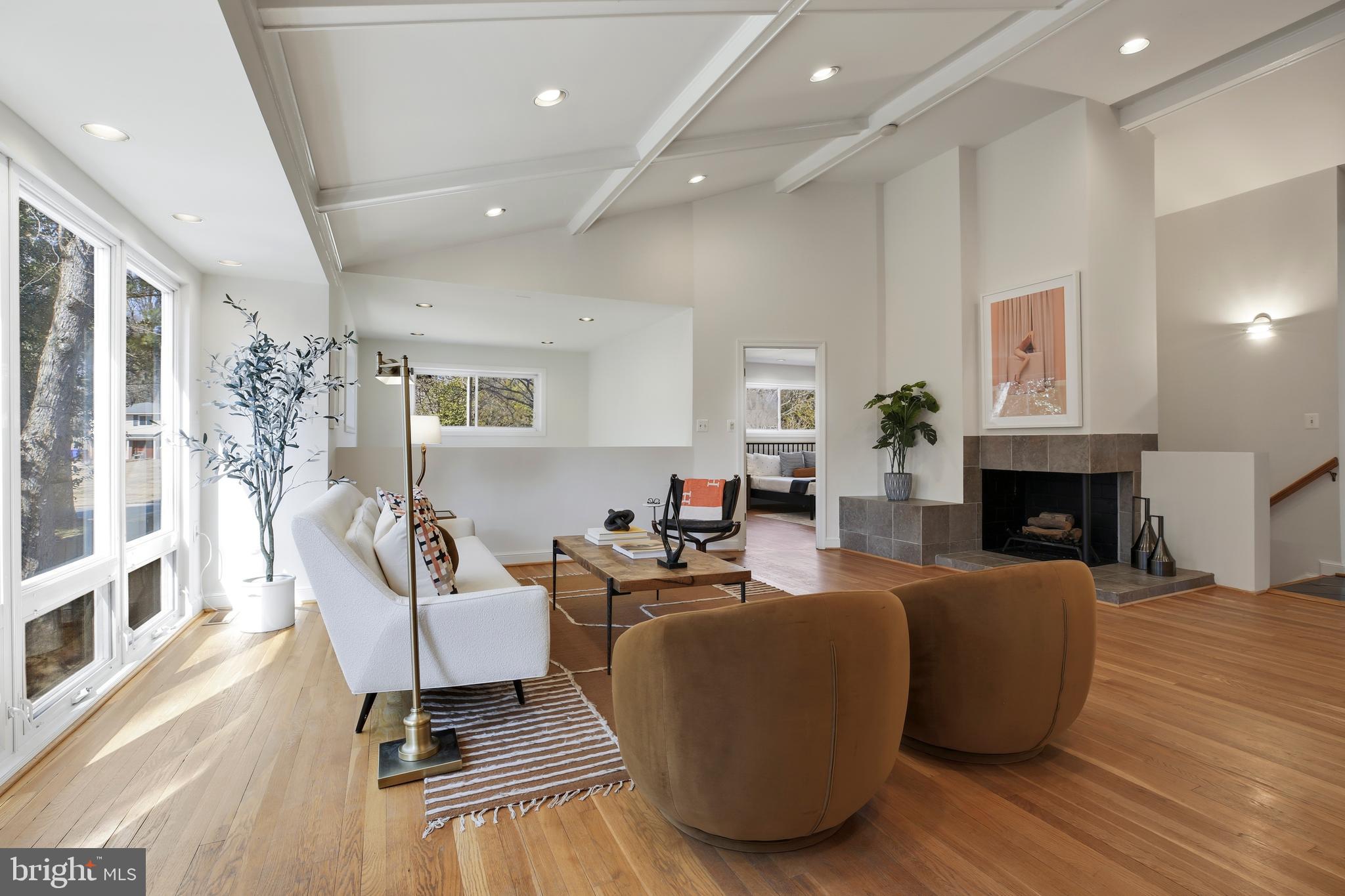 WILDWOOD MANOR - Residential