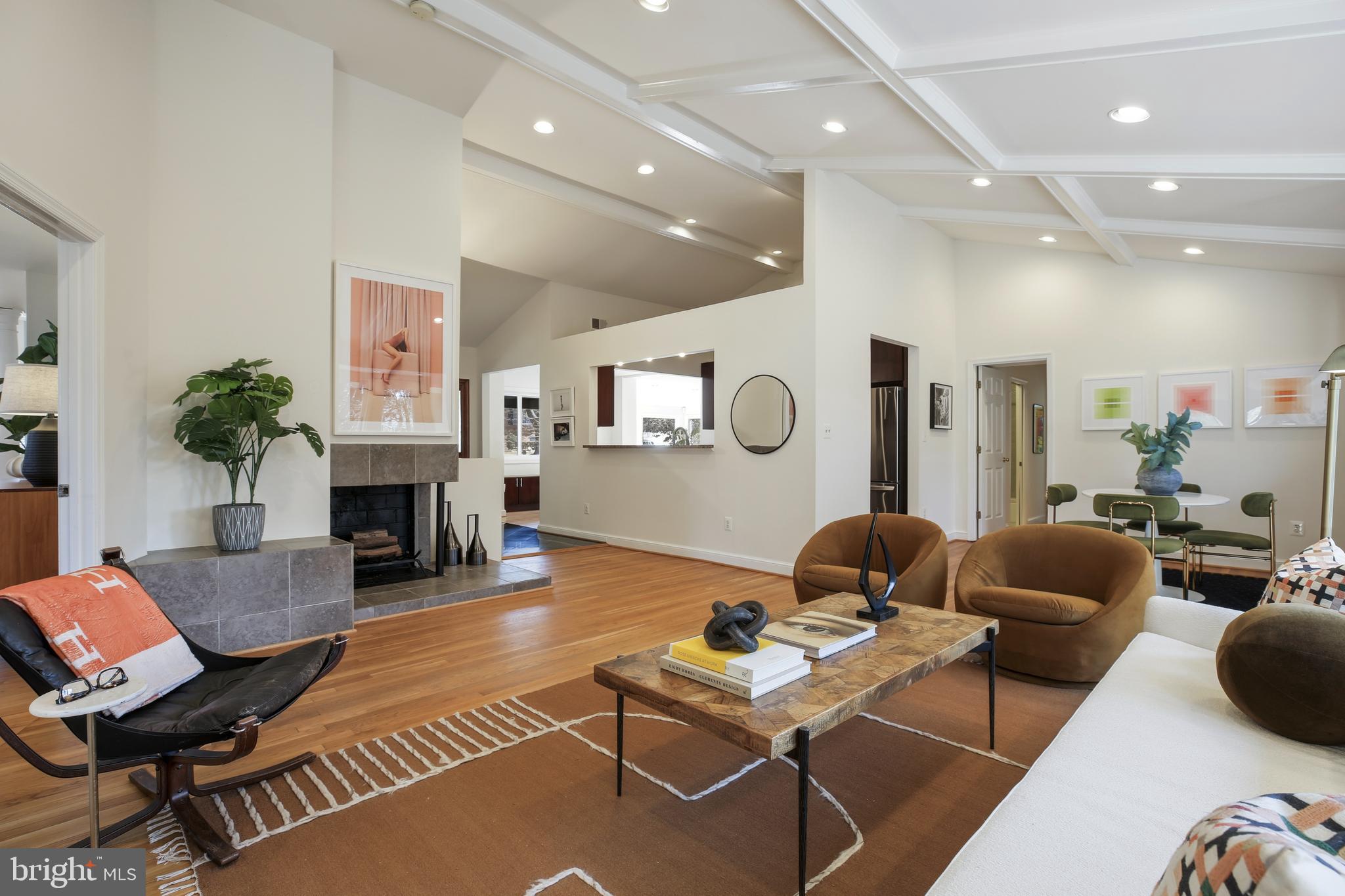 WILDWOOD MANOR - Residential