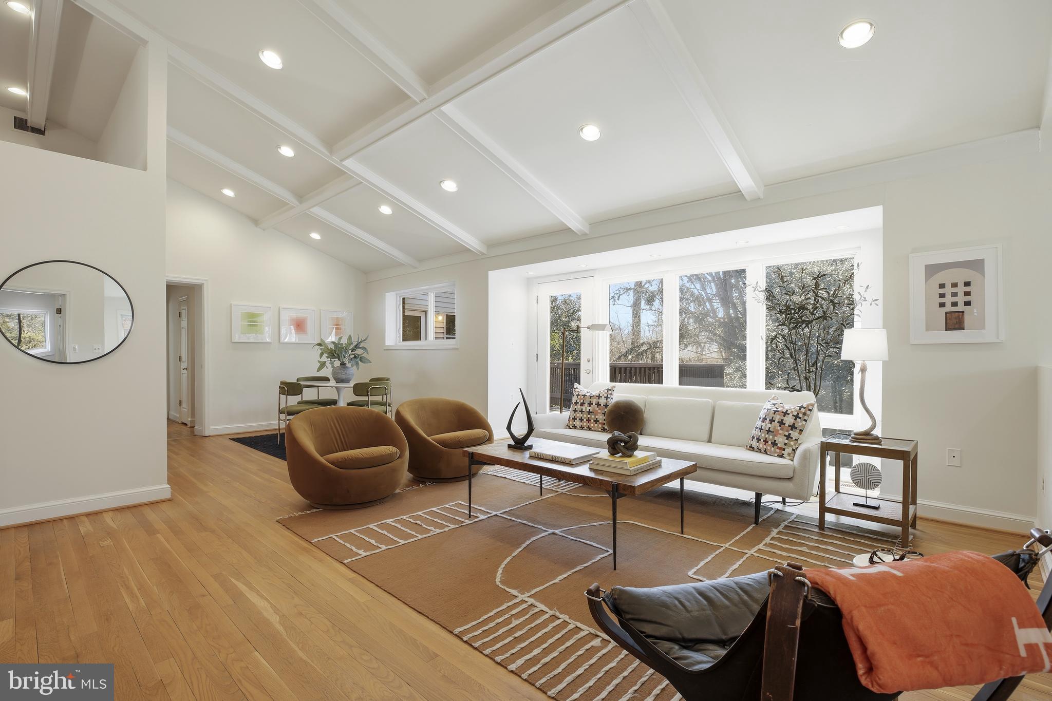 WILDWOOD MANOR - Residential