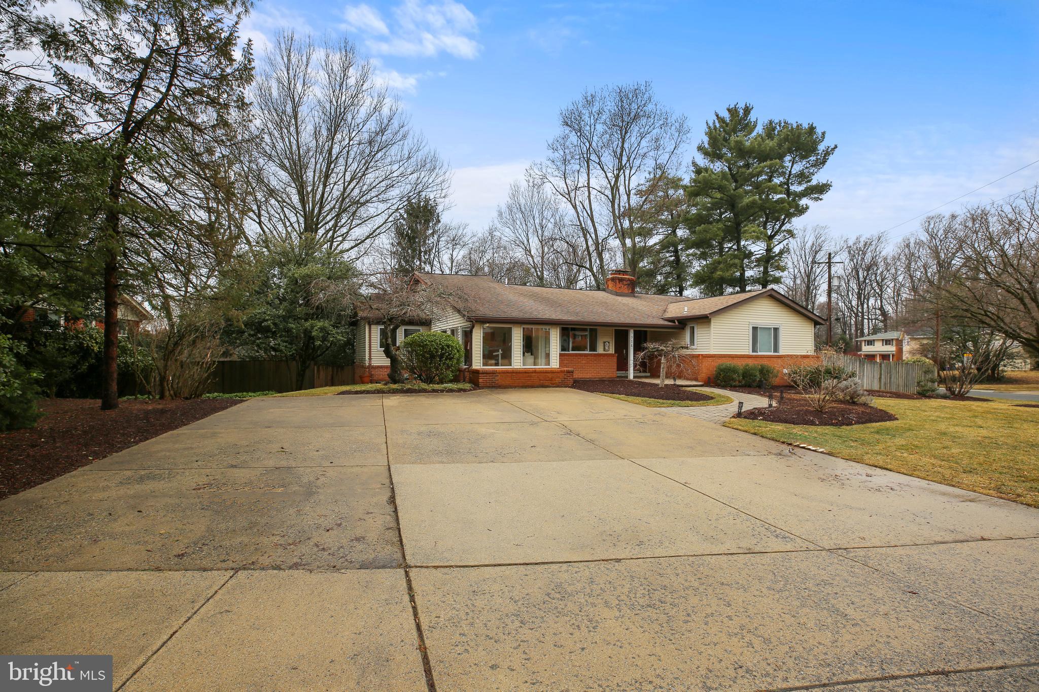 WILDWOOD MANOR - Residential