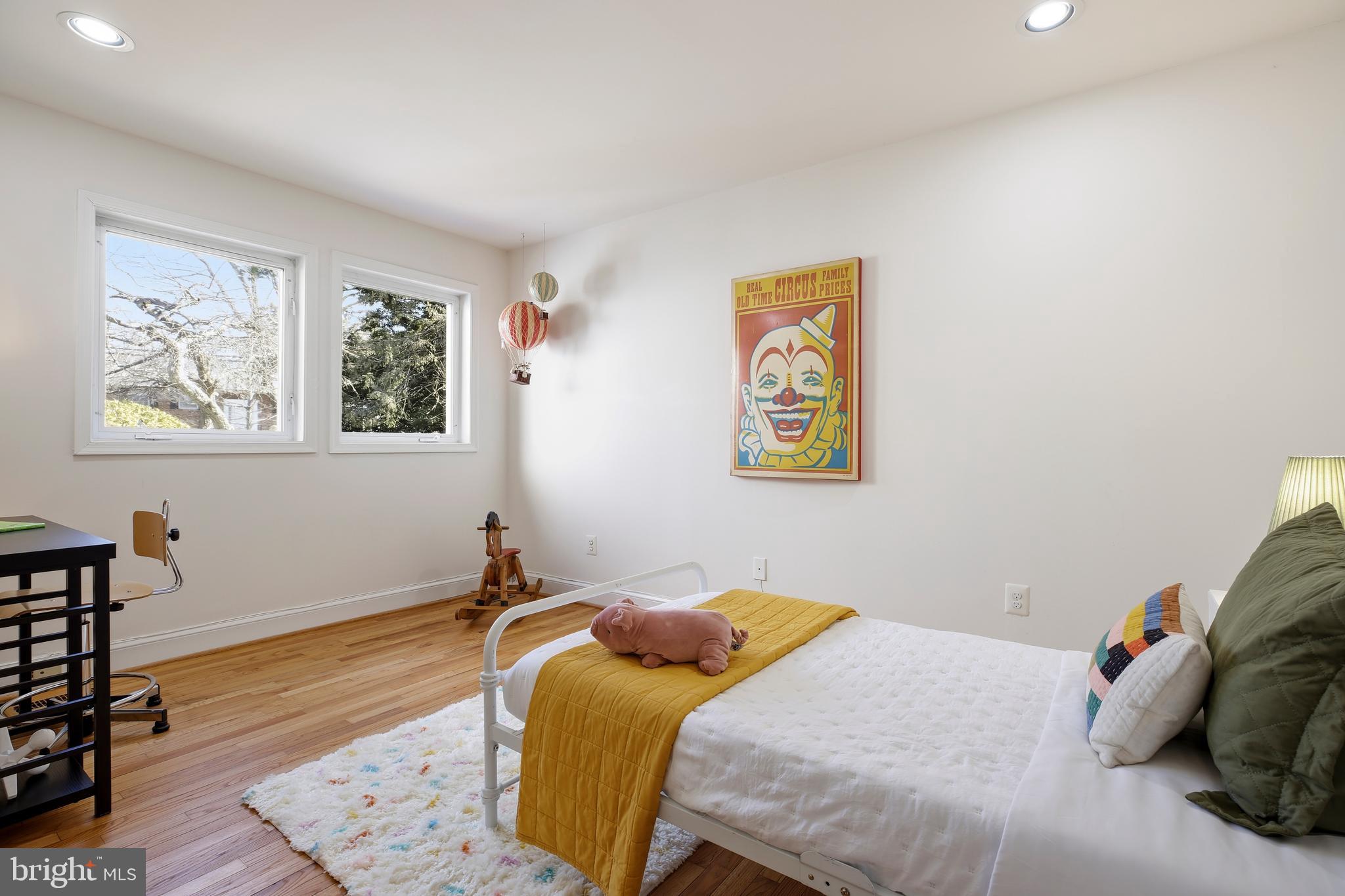 WILDWOOD MANOR - Residential