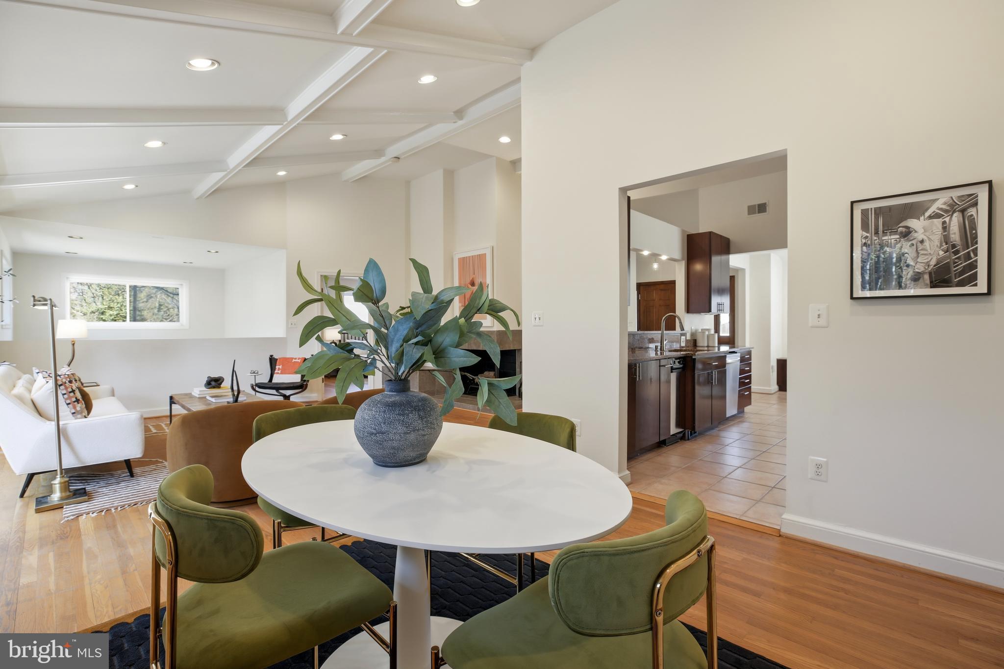 WILDWOOD MANOR - Residential