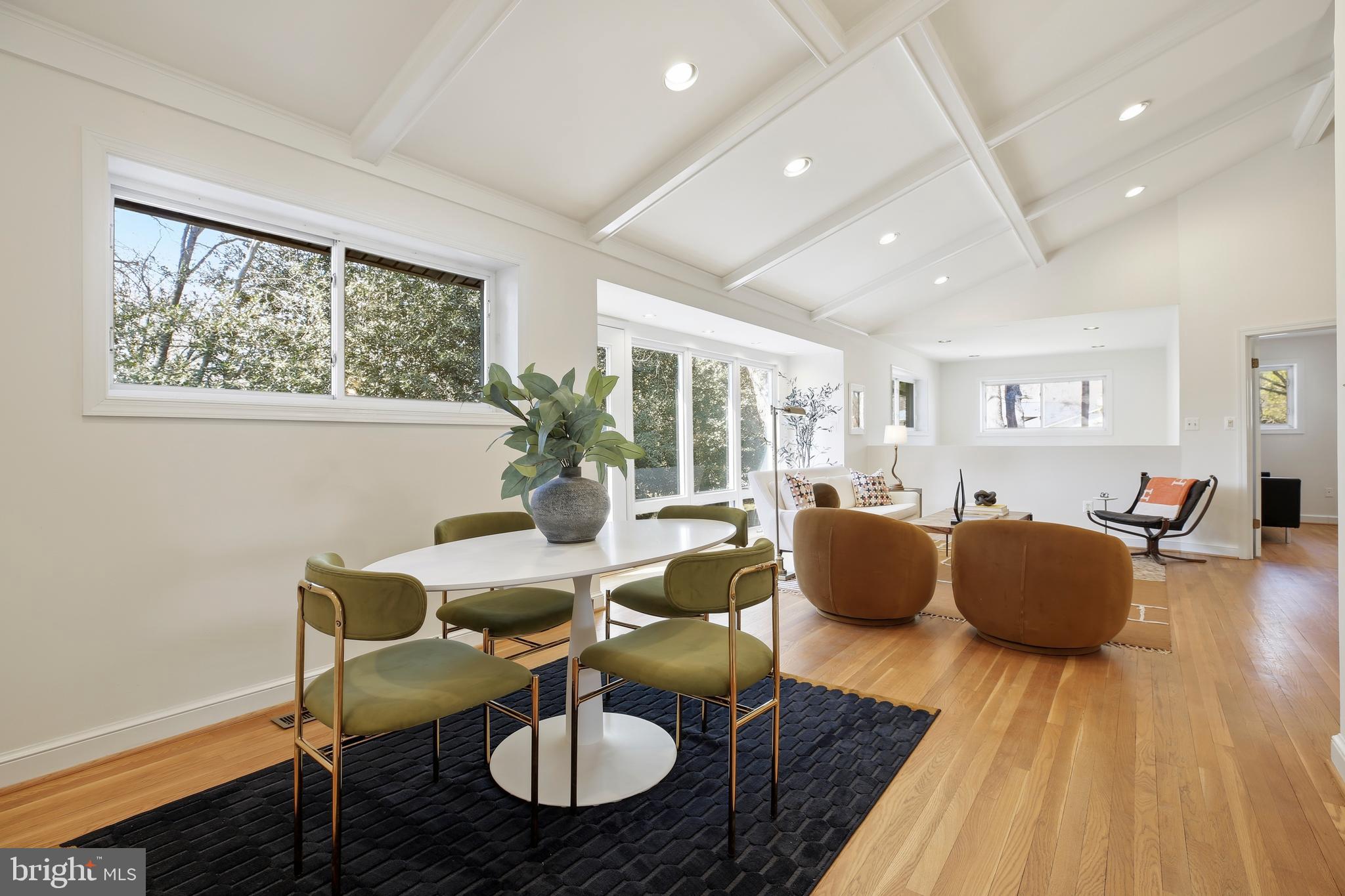 WILDWOOD MANOR - Residential