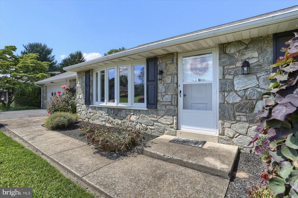 Photo of 9 BUDVIEW DR, WILLOW STREET, PA 17584 (MLS # PALA2039452)