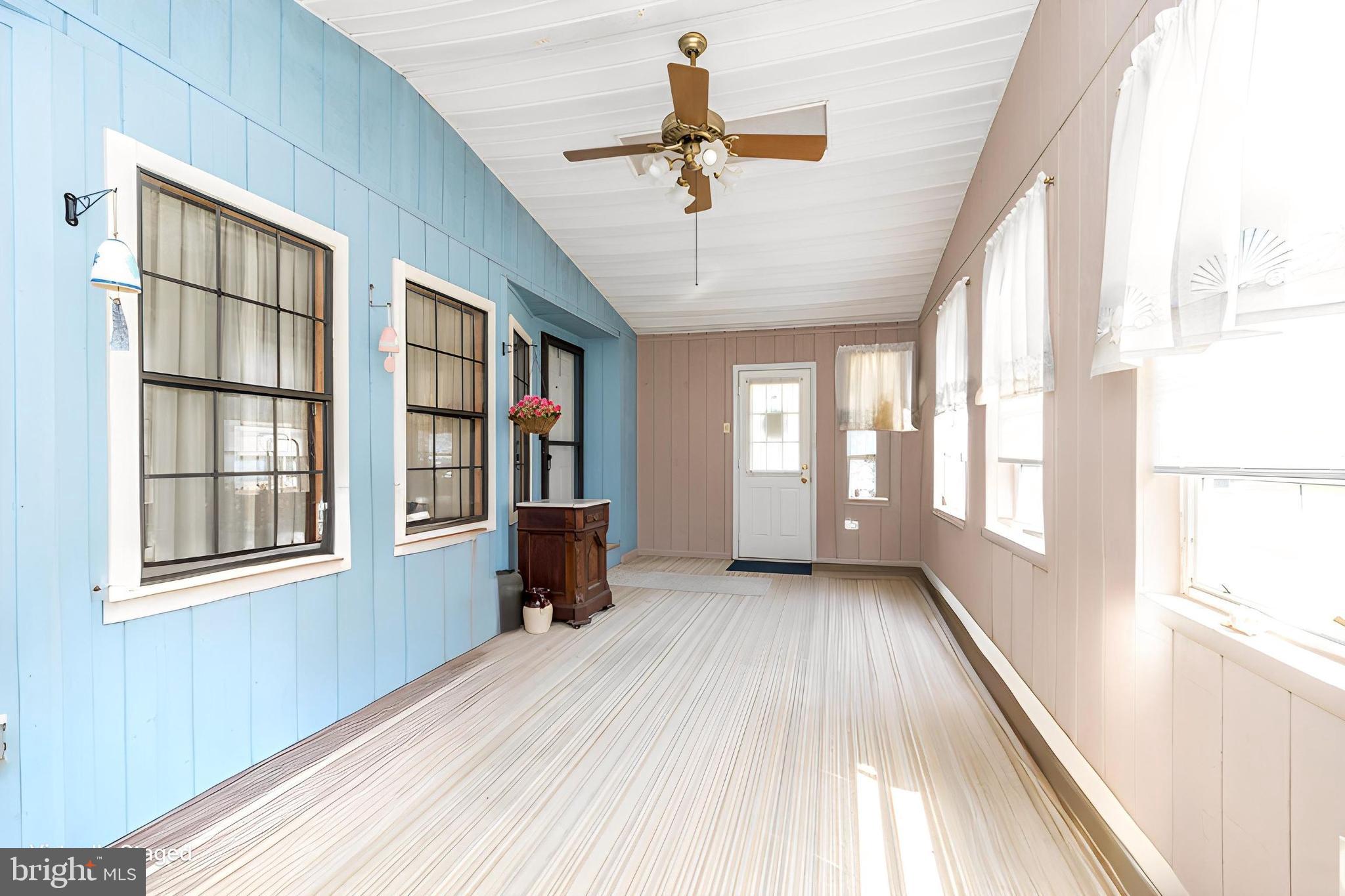 NESHAMINY FALLS - Residential