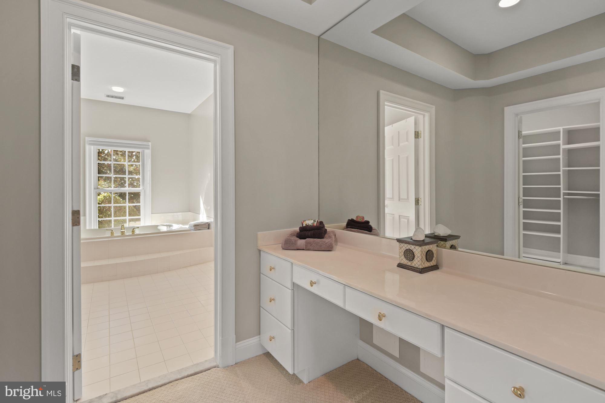 AVENEL - Residential