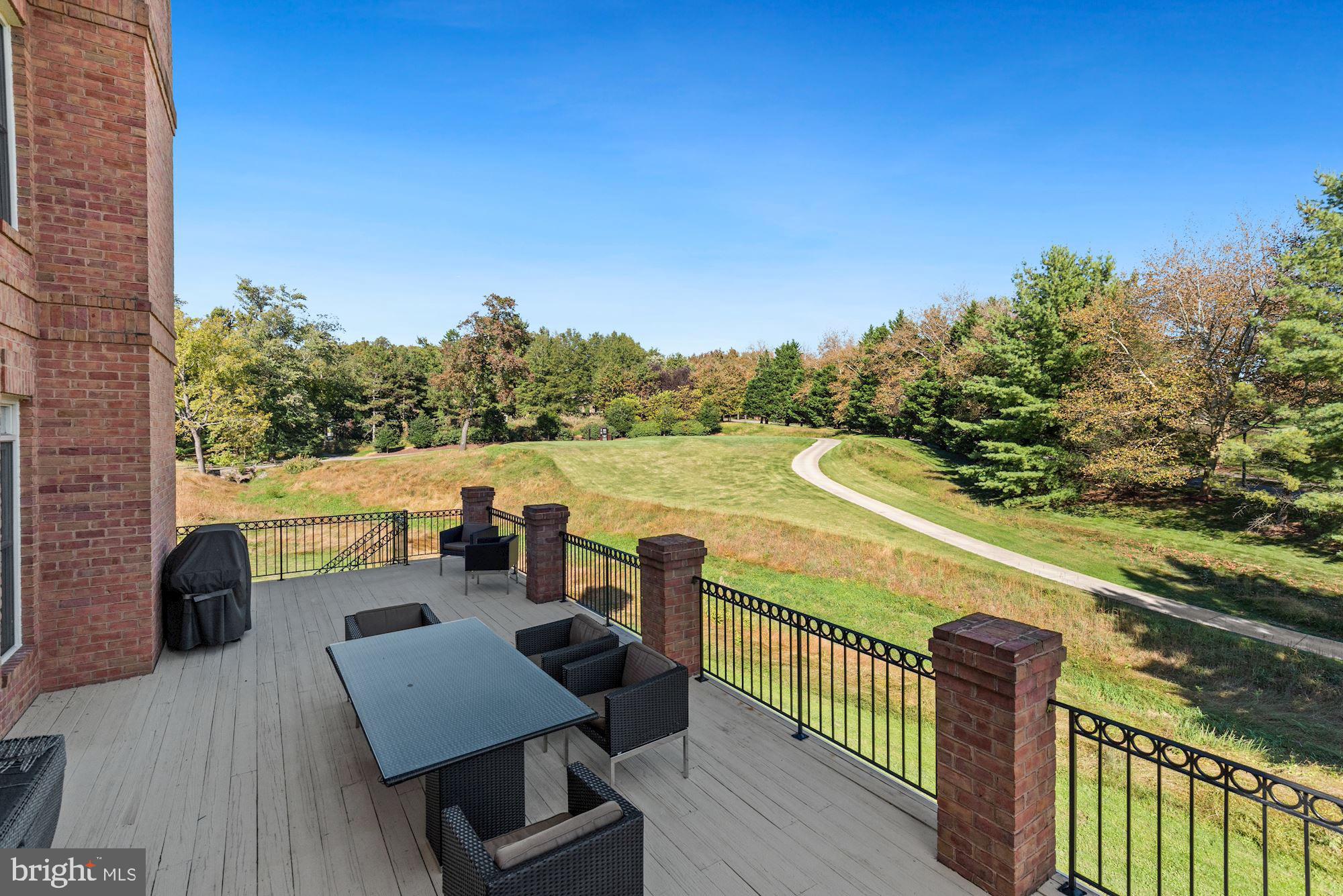 AVENEL - Residential