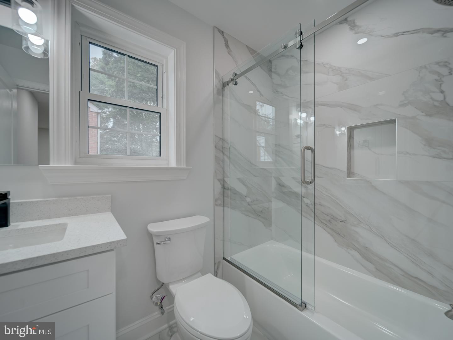 HYATTSVILLE HILLS - Residential