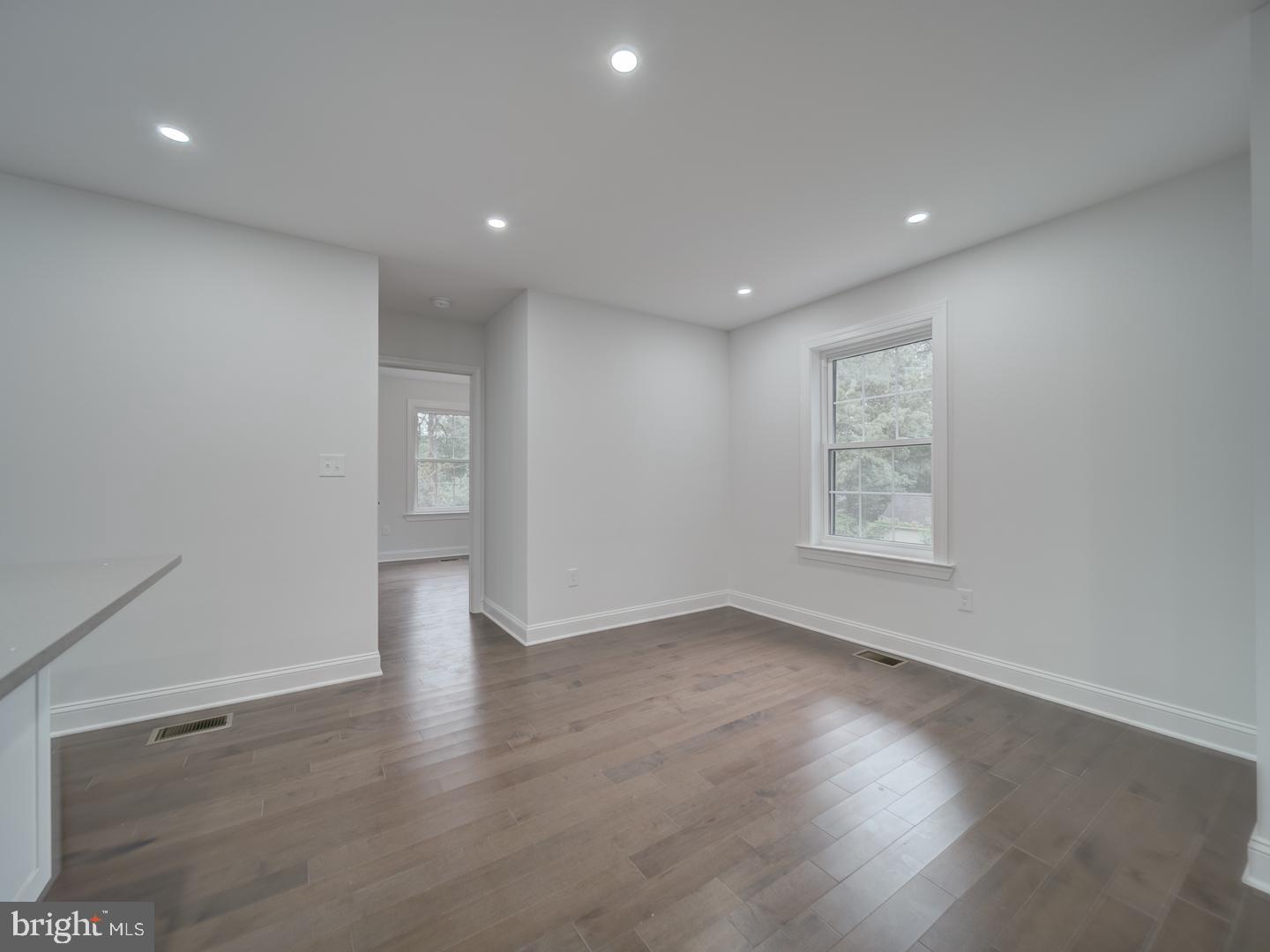 HYATTSVILLE HILLS - Residential