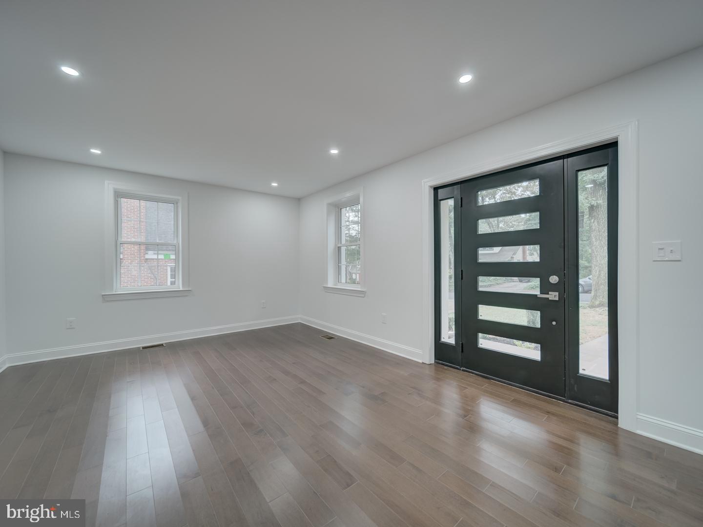 HYATTSVILLE HILLS - Residential