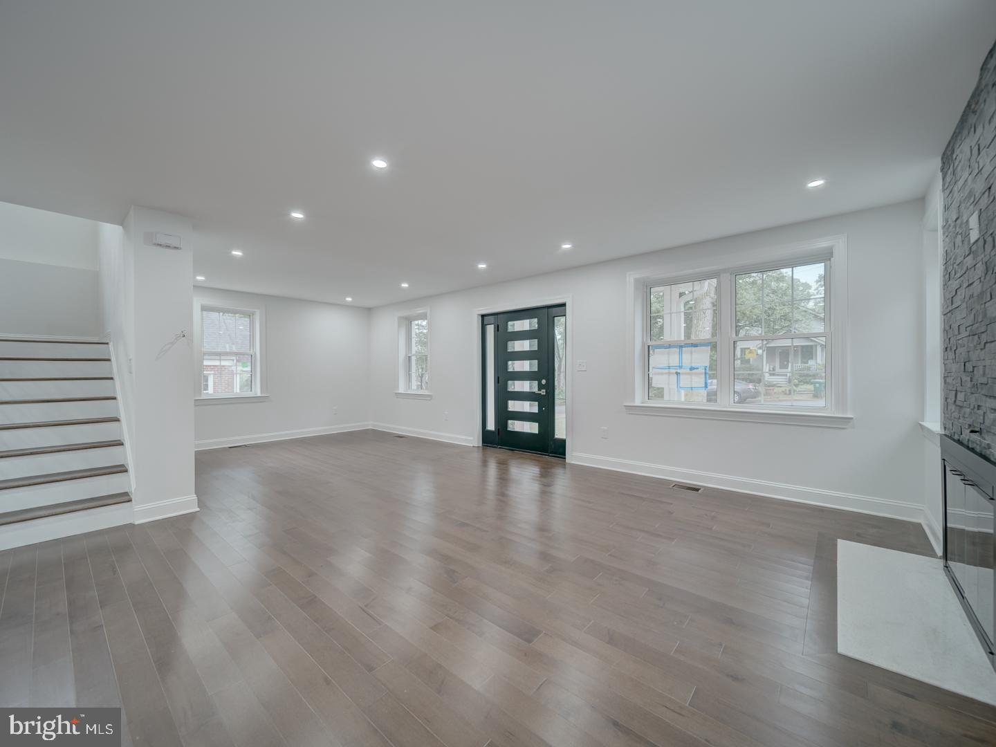 HYATTSVILLE HILLS - Residential