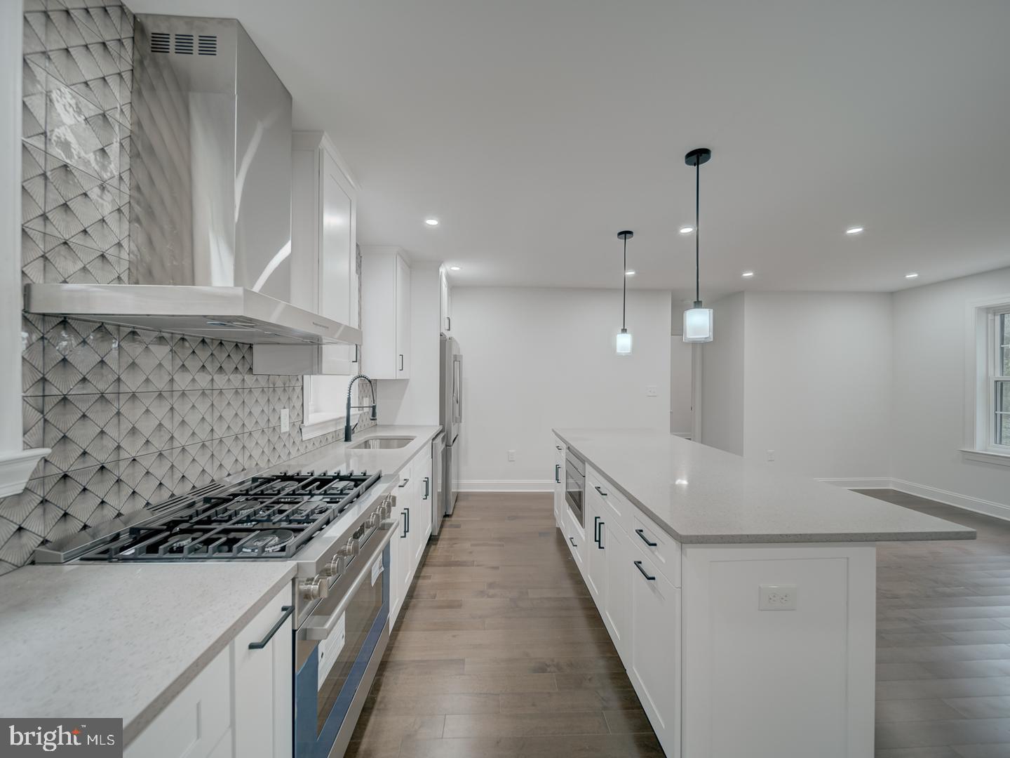 HYATTSVILLE HILLS - Residential