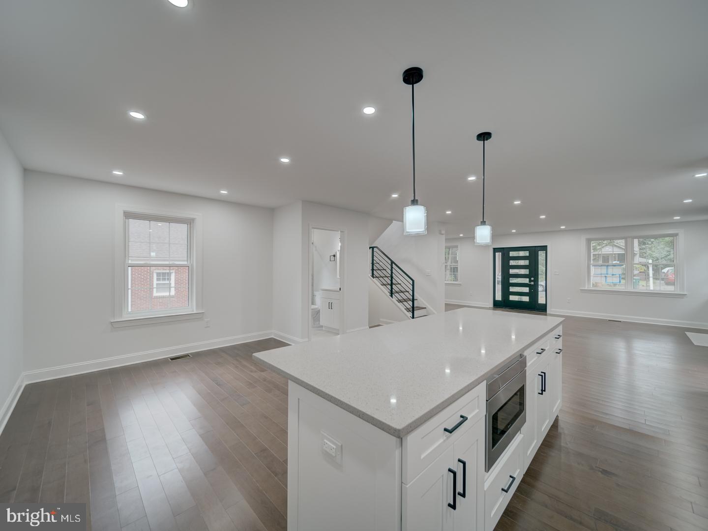 HYATTSVILLE HILLS - Residential