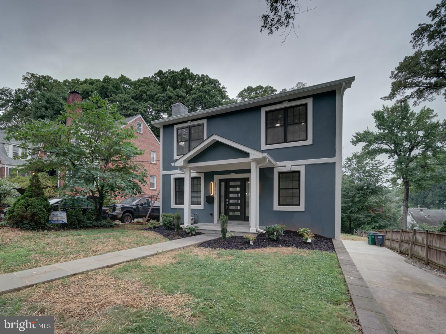 HYATTSVILLE HILLS - Residential