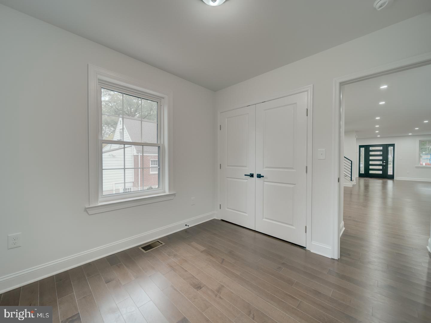 HYATTSVILLE HILLS - Residential