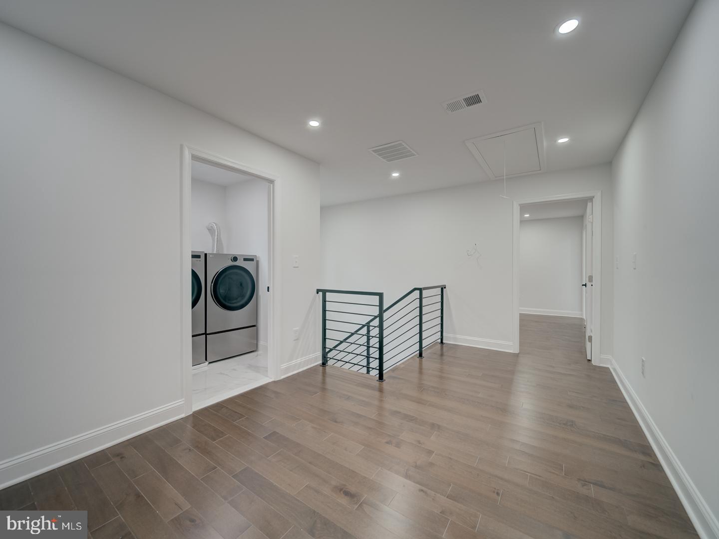 HYATTSVILLE HILLS - Residential