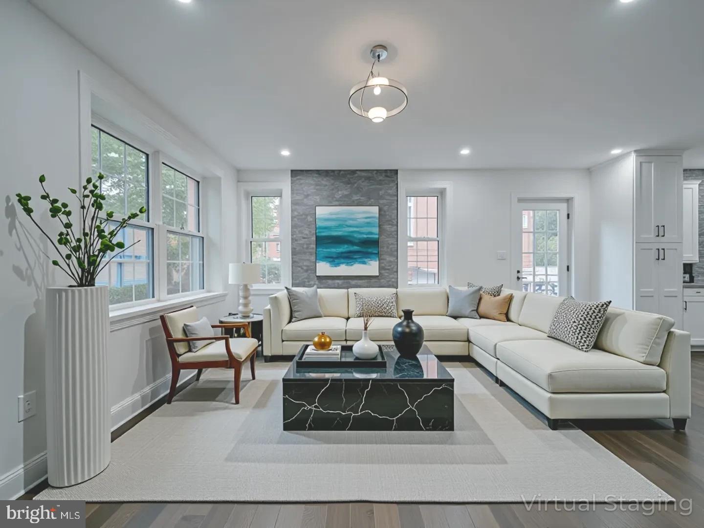 HYATTSVILLE HILLS - Residential