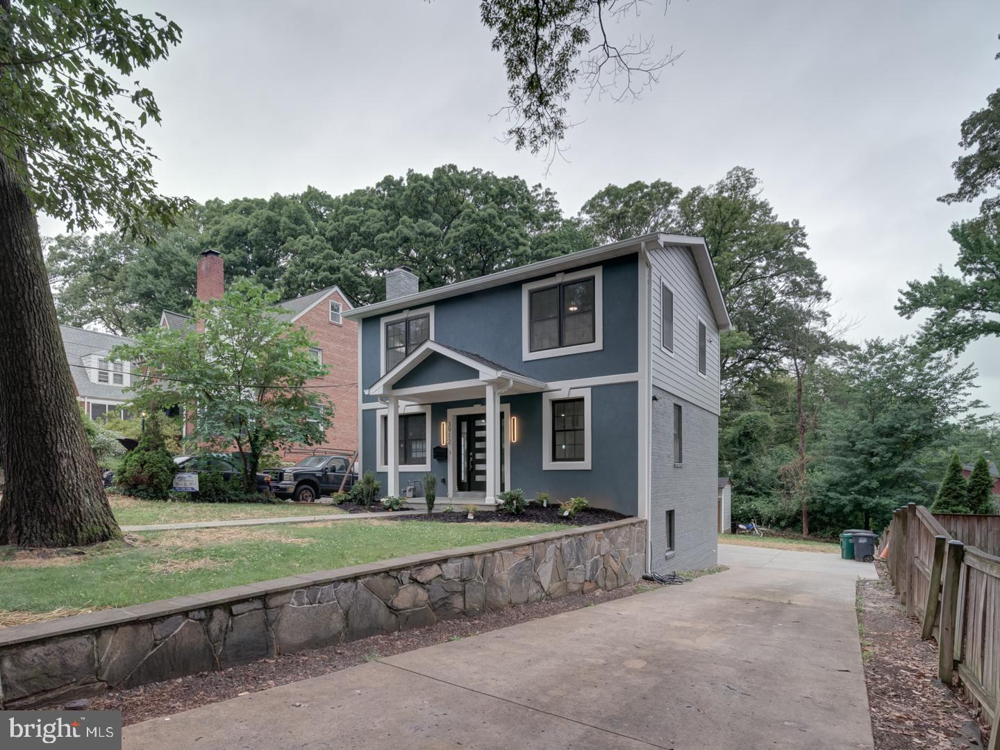 HYATTSVILLE HILLS - Residential