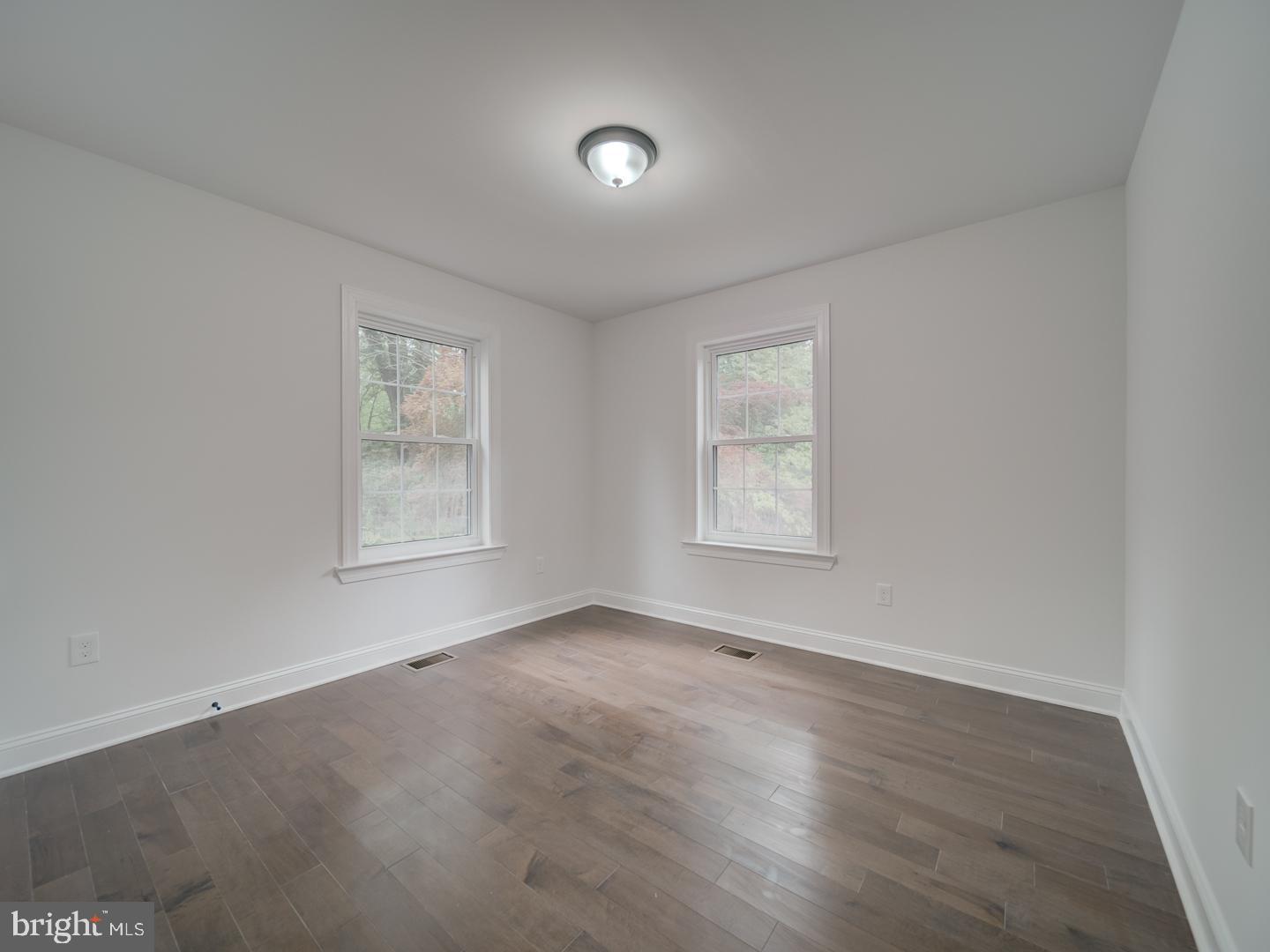 HYATTSVILLE HILLS - Residential