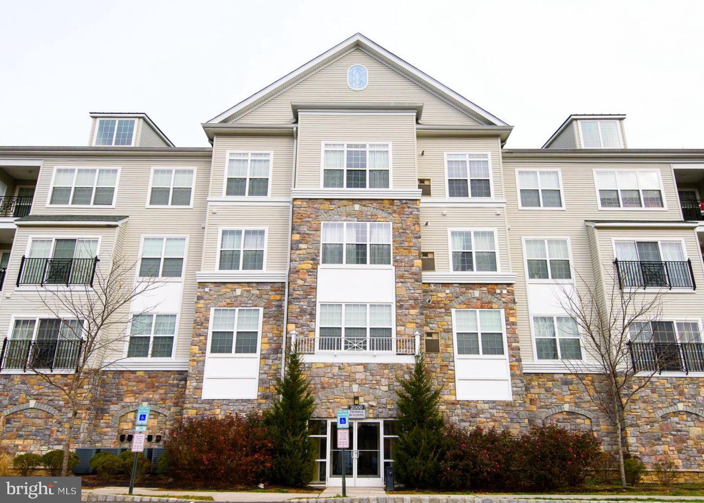 THE HOLLOW AT FOX VA - Residential