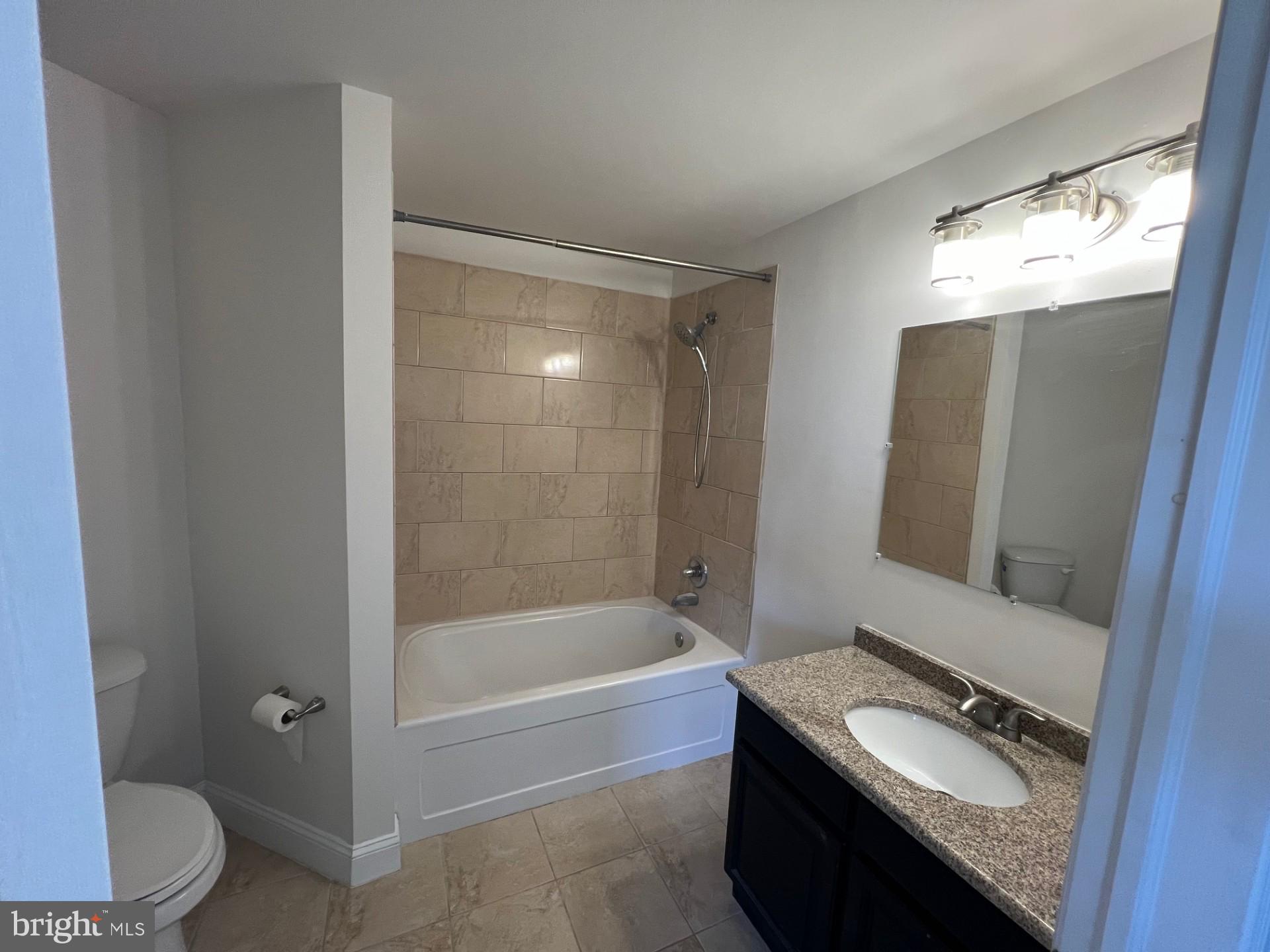 THE HOLLOW AT FOX VA - Residential