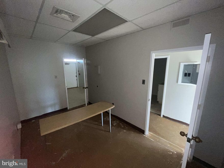 Now available – 10 professional office suites in a well-maintained commercial building just minutes from I-95 and Philadelphia International Airport. Units #1–6, 8, 10, 12, and 13 range from 700 sq. ft. to over 1,600 sq. ft., offering flexible layouts ideal for a variety of business uses.

Whether you’re looking for a medical office, private practice, or general business suite, these units offer convenience, visibility, and accessibility. The property features a dedicated parking lot, a loading zone, and easy access for clients and staff alike.

Owner is willing to build out the office space with an agreed-upon lease, allowing tenants to customize their suite to fit their specific needs.

Perfect for healthcare providers, professional services, dispatch operations, or any small-to-medium business needing a strategic Southwest Philly location with proximity to major routes, the airport, and Center City.

Highlights: