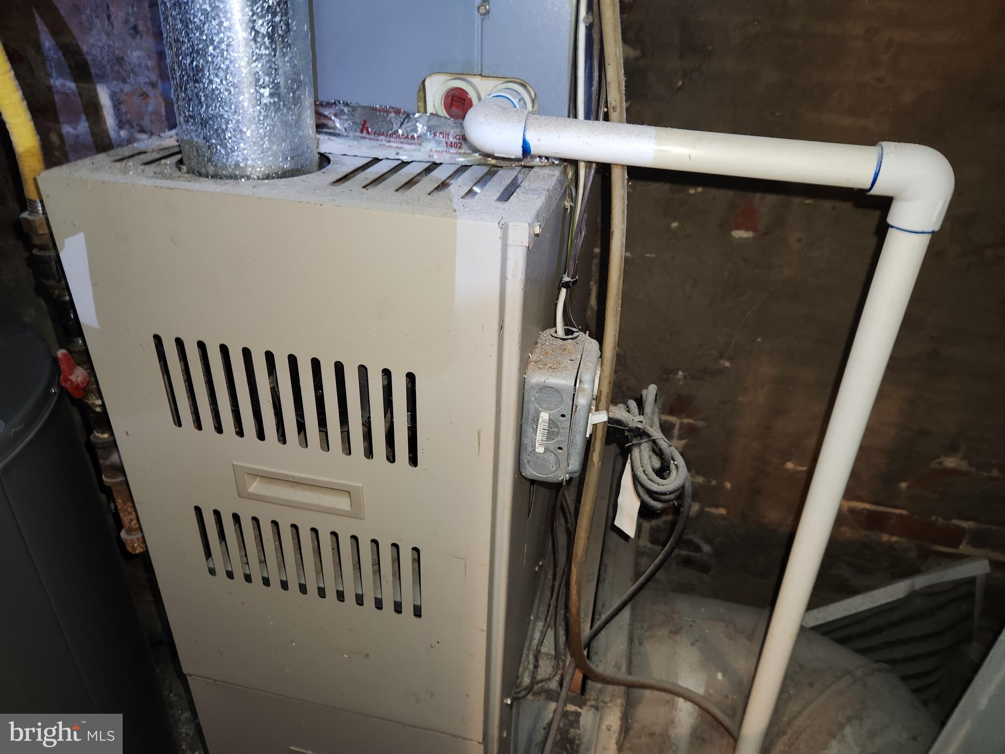 WASHINGTON VILLAGE - Residential