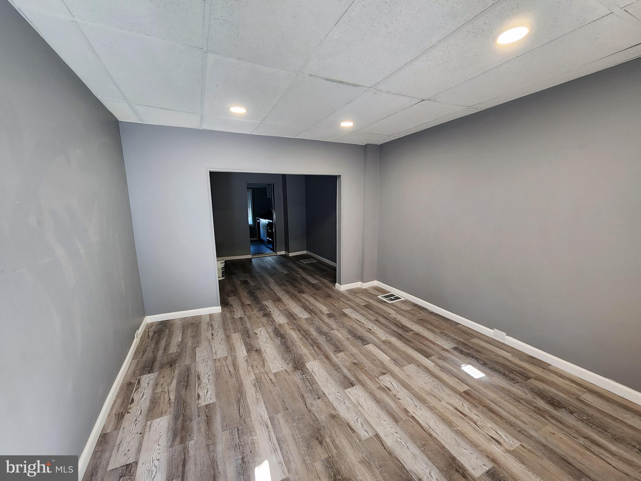 WASHINGTON VILLAGE - Residential