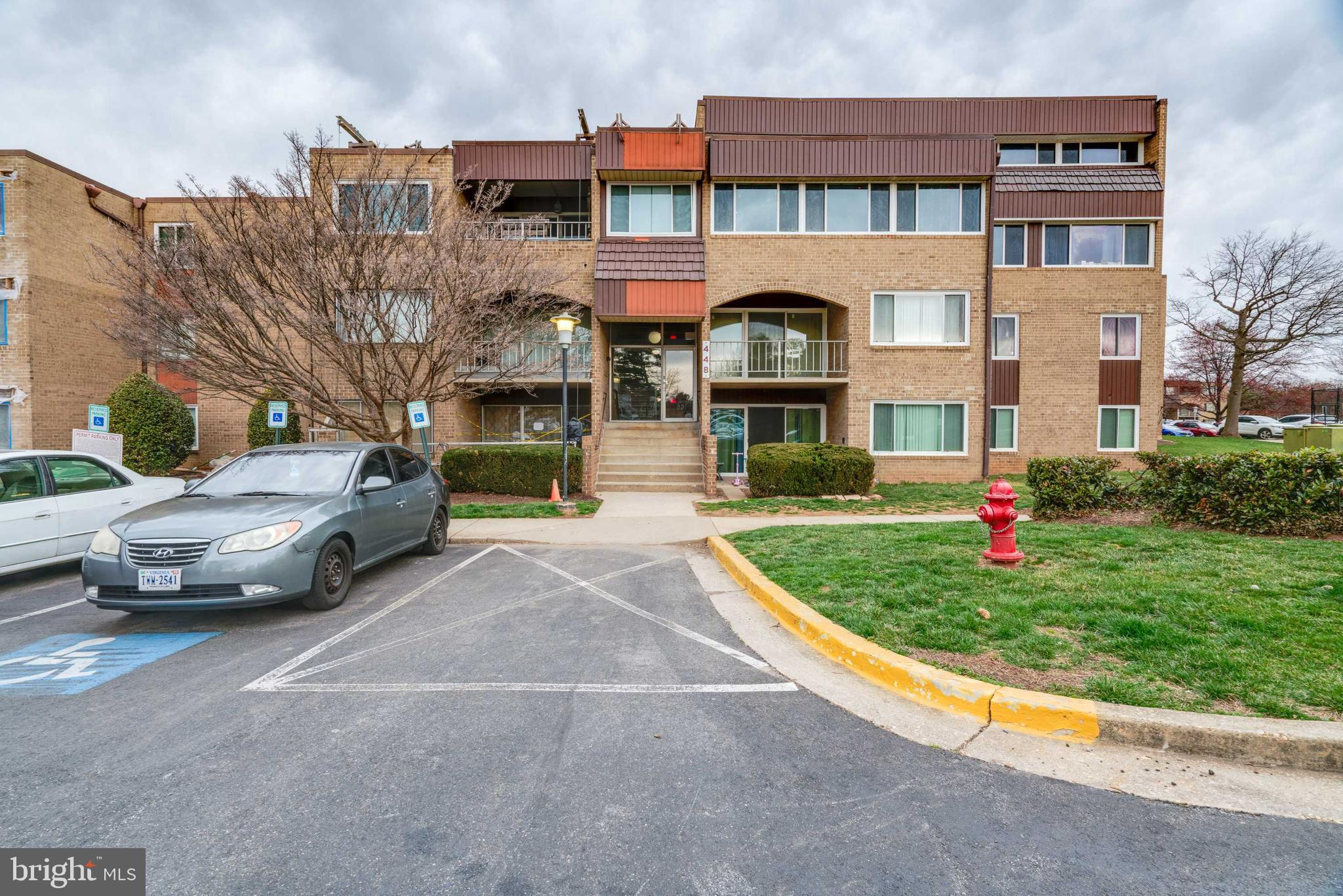 VILLA RIDGE CONDOMINIUM - Residential