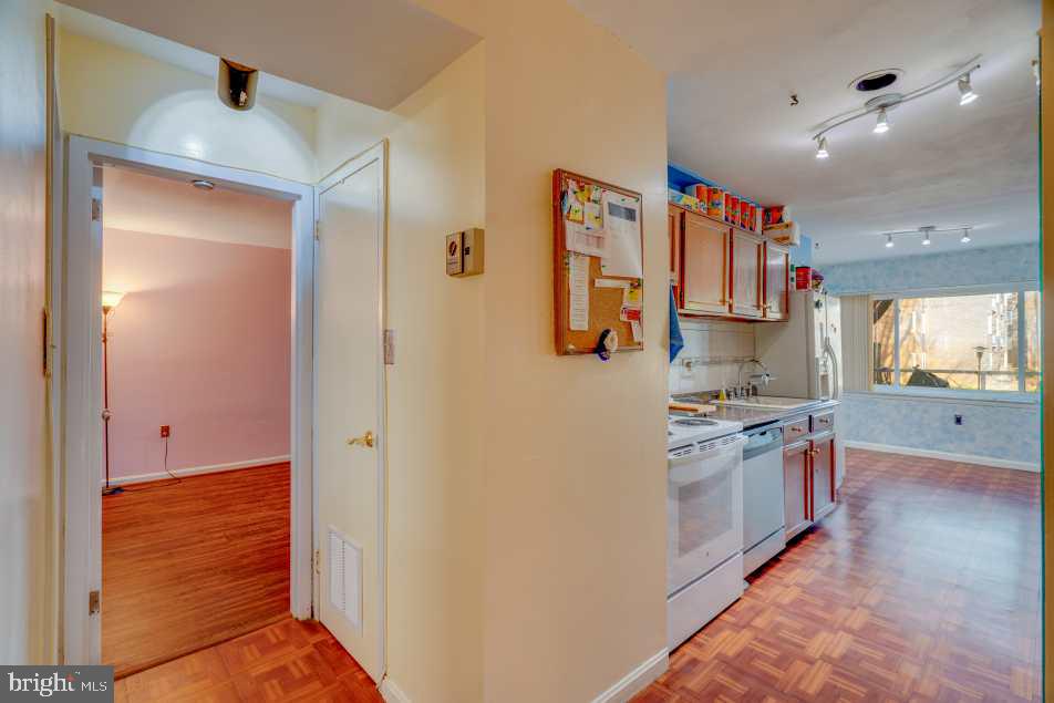 VILLA RIDGE CONDOMINIUM - Residential