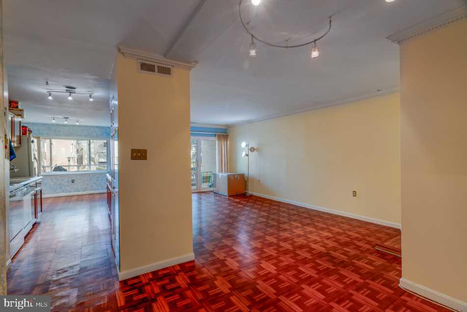 VILLA RIDGE CONDOMINIUM - Residential