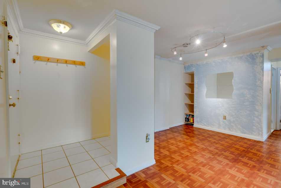 VILLA RIDGE CONDOMINIUM - Residential