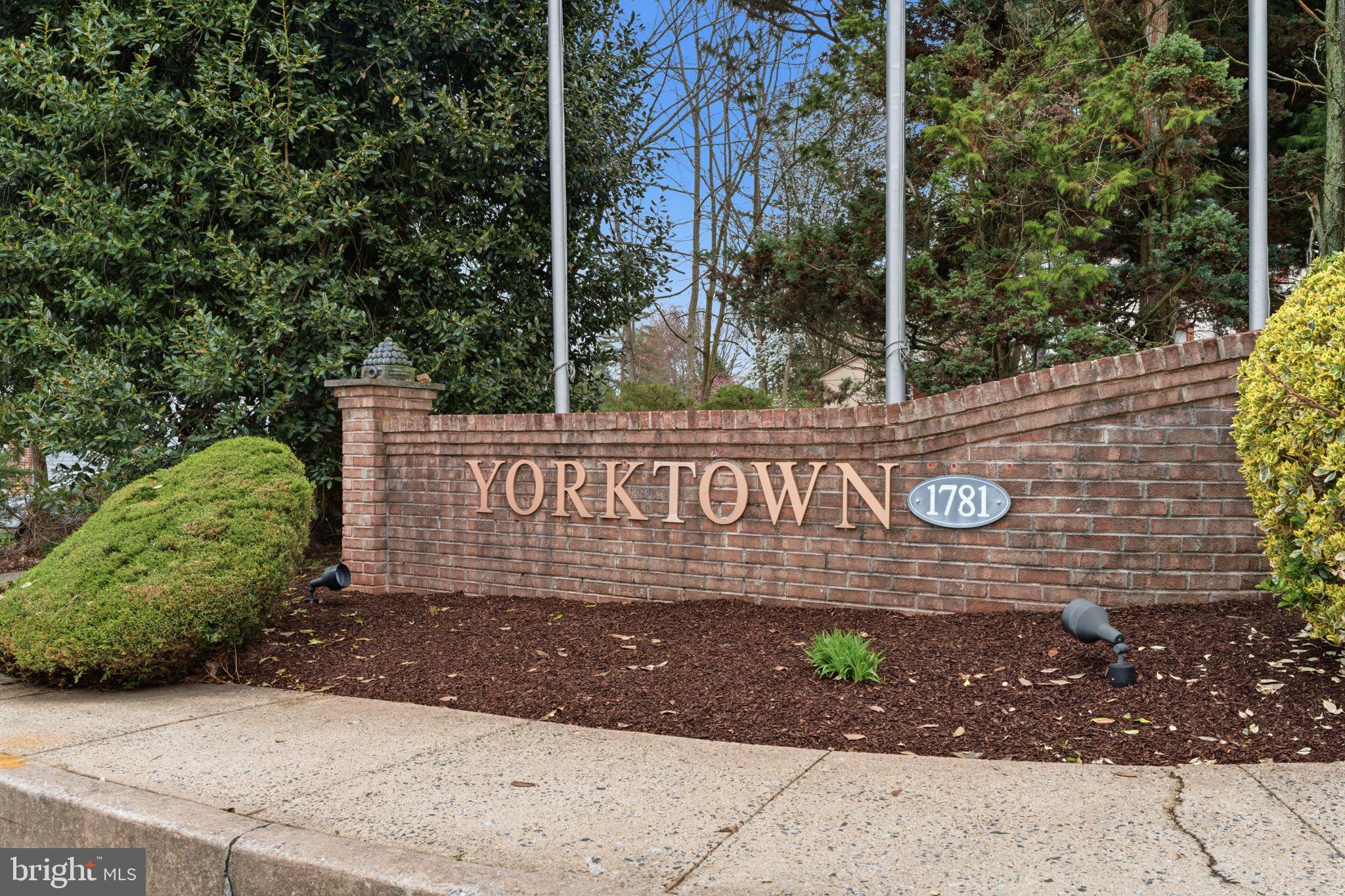 YORKTOWN - Residential