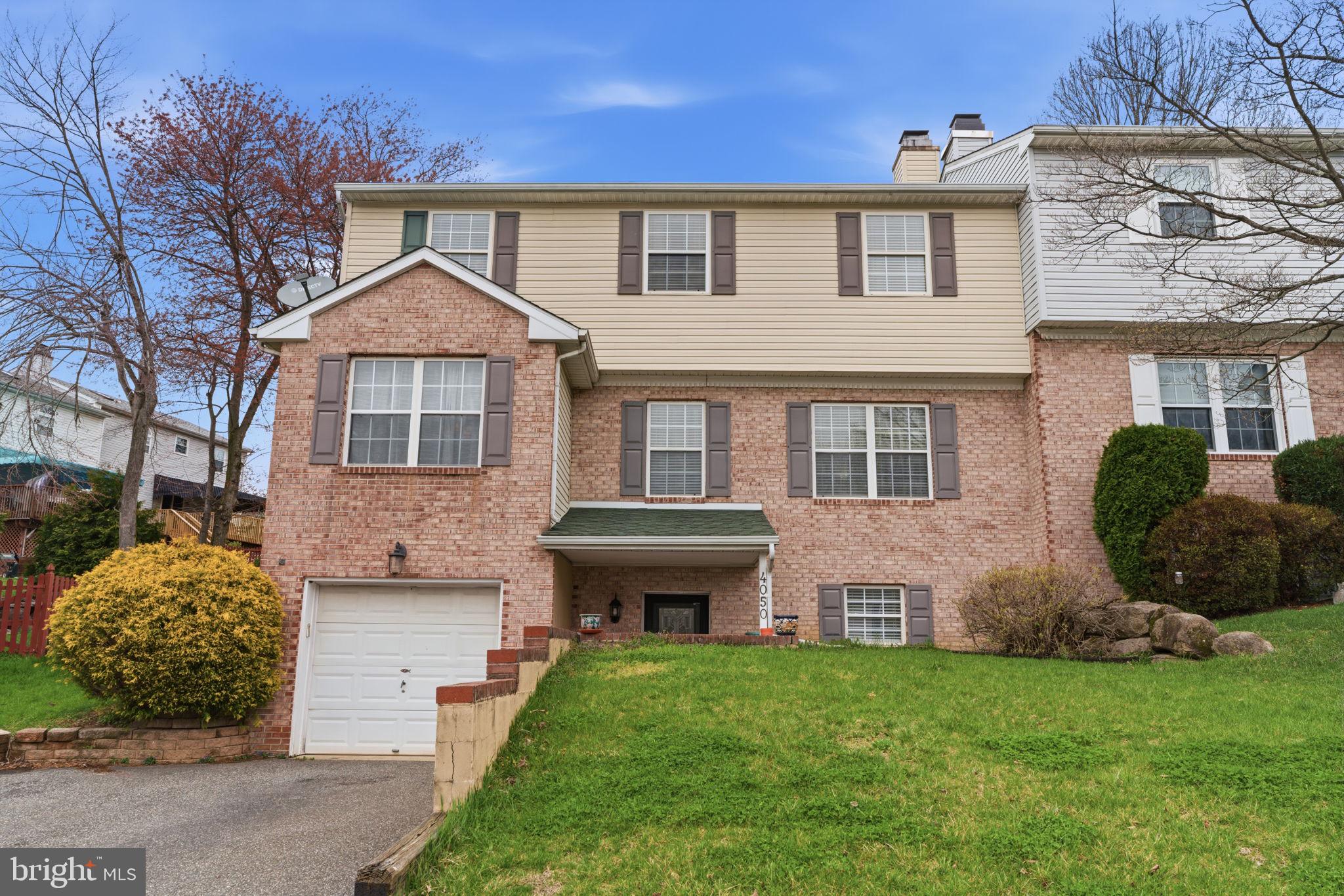 YORKTOWN - Residential