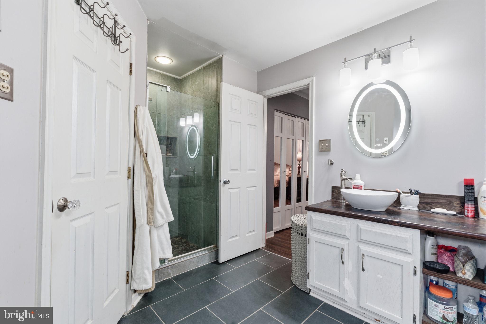 YORKTOWN - Residential