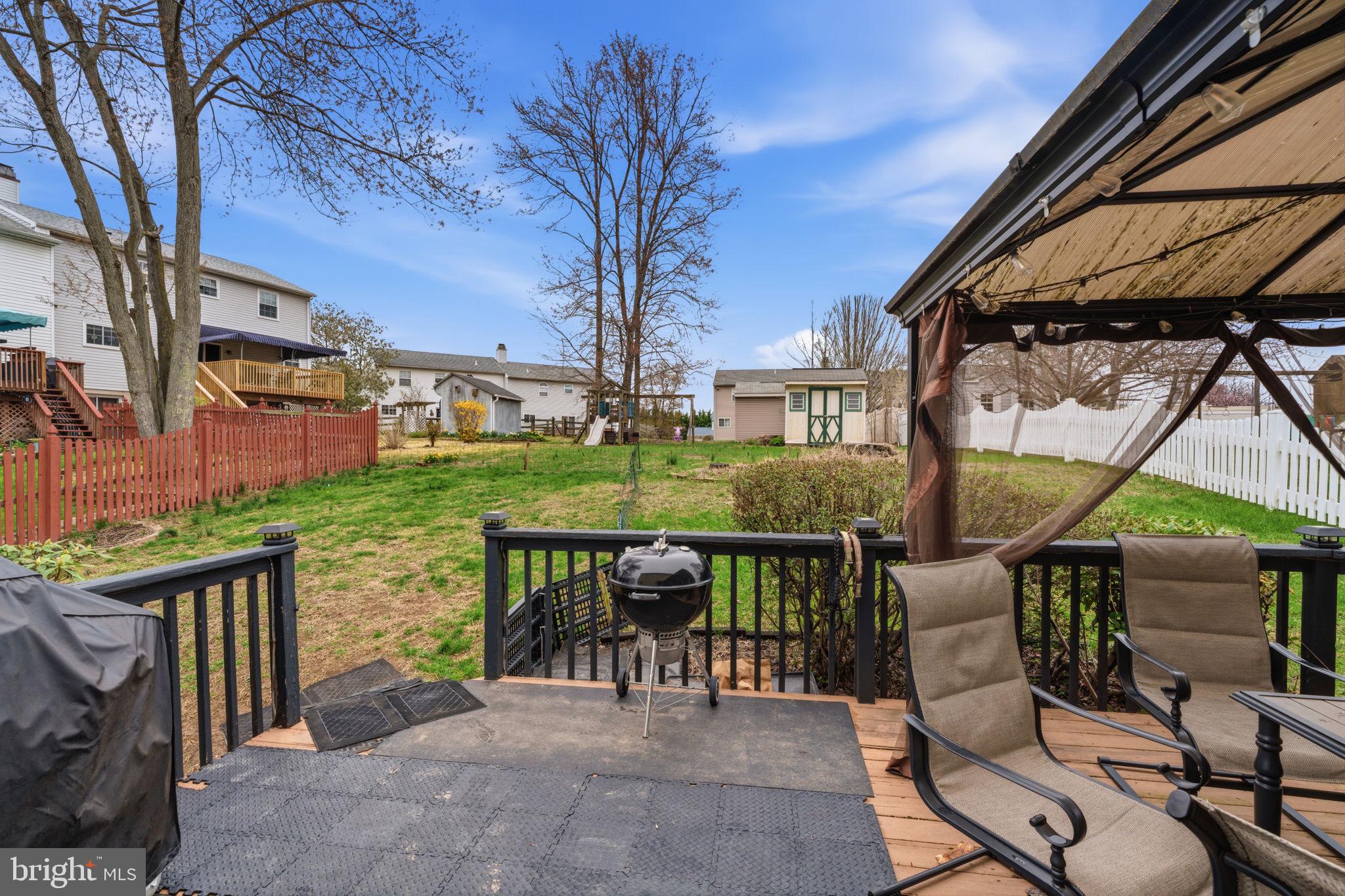 YORKTOWN - Residential