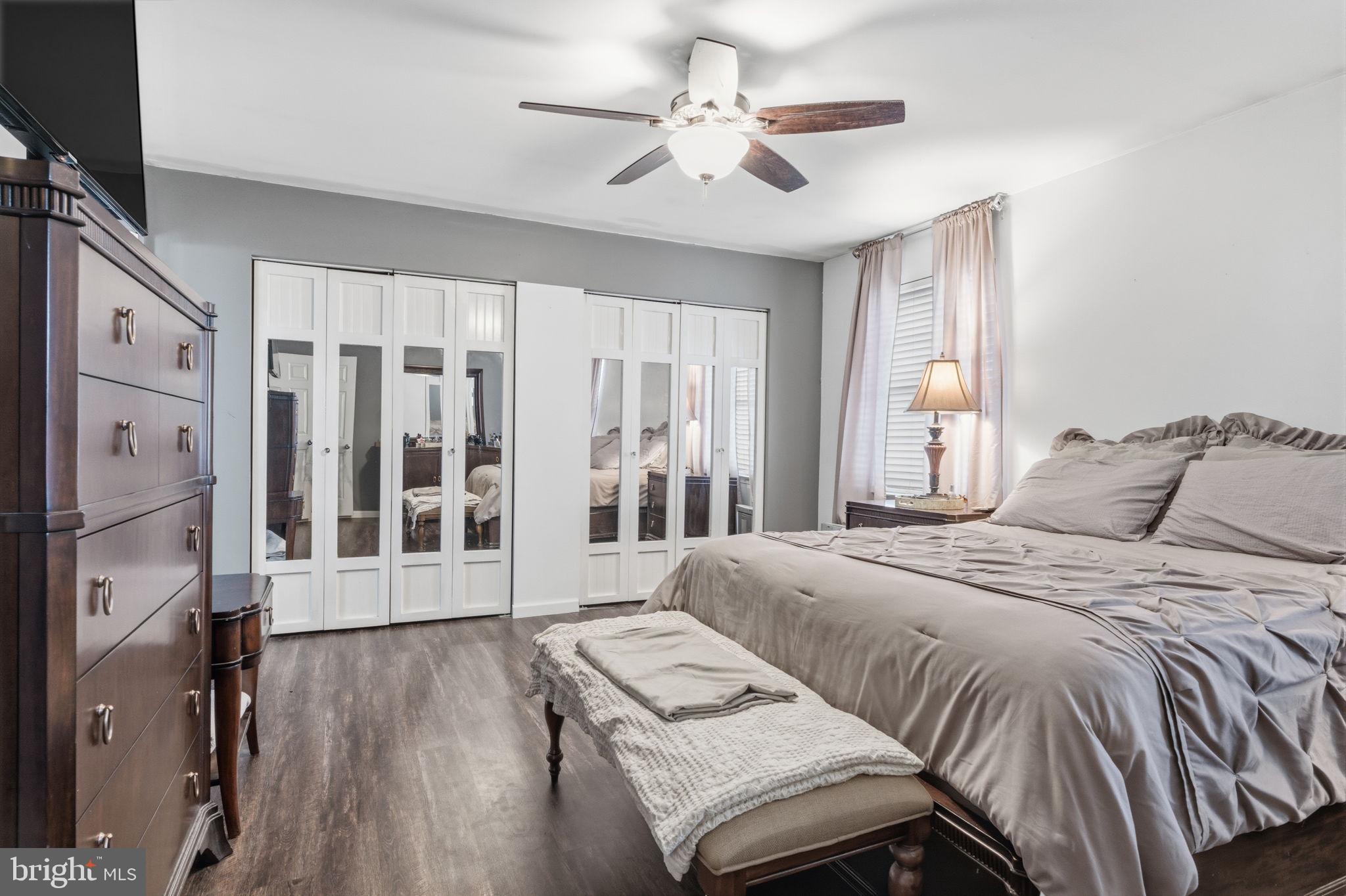 YORKTOWN - Residential