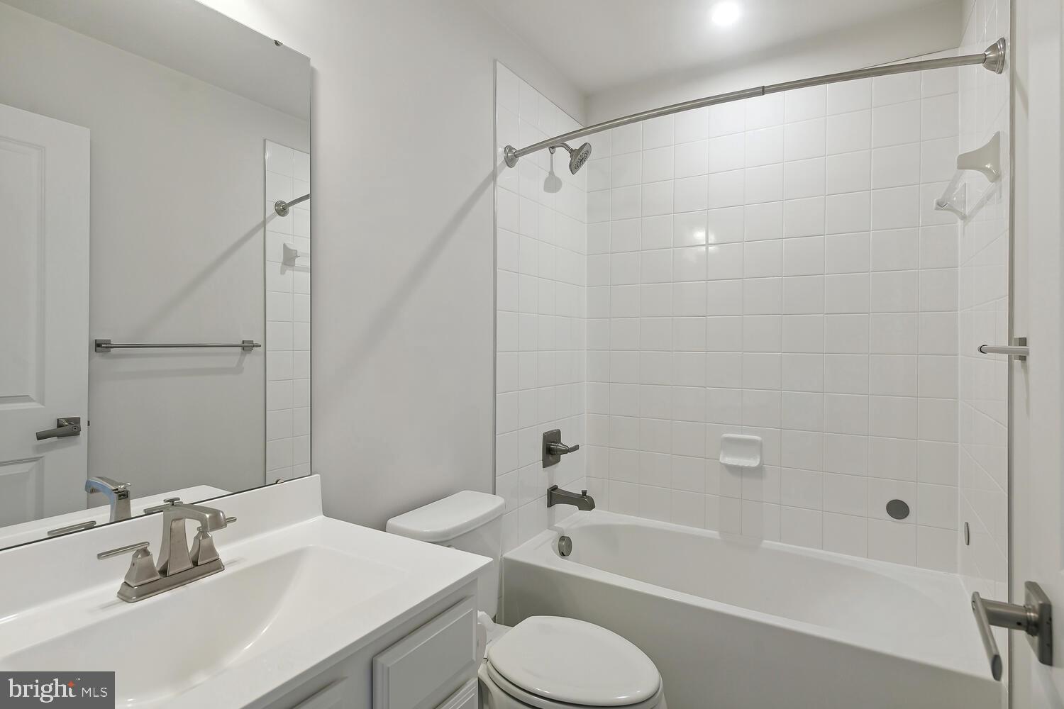 EAGER PARK TOWNHOMES - Residential Lease