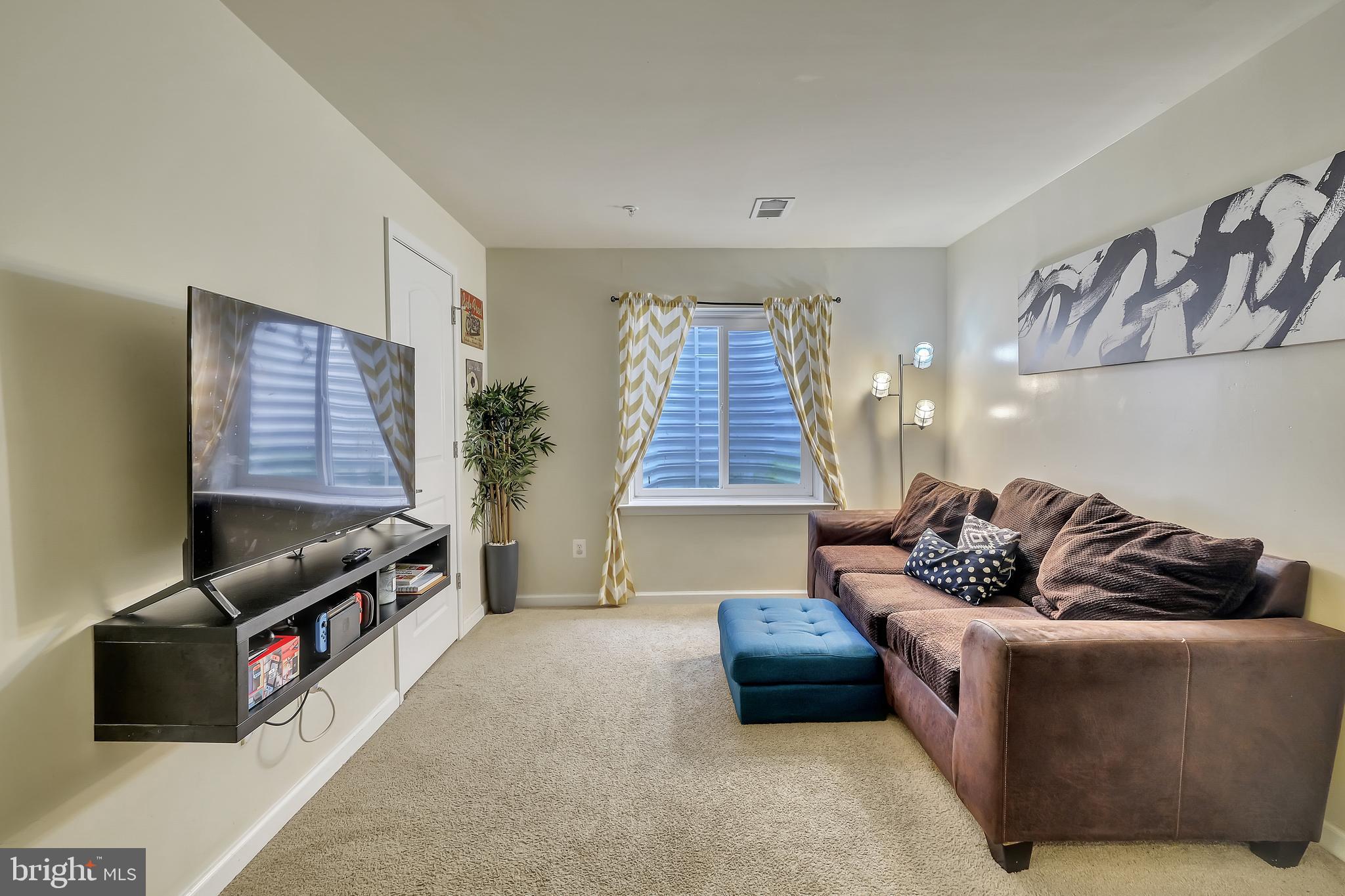 UPLANDS - Residential