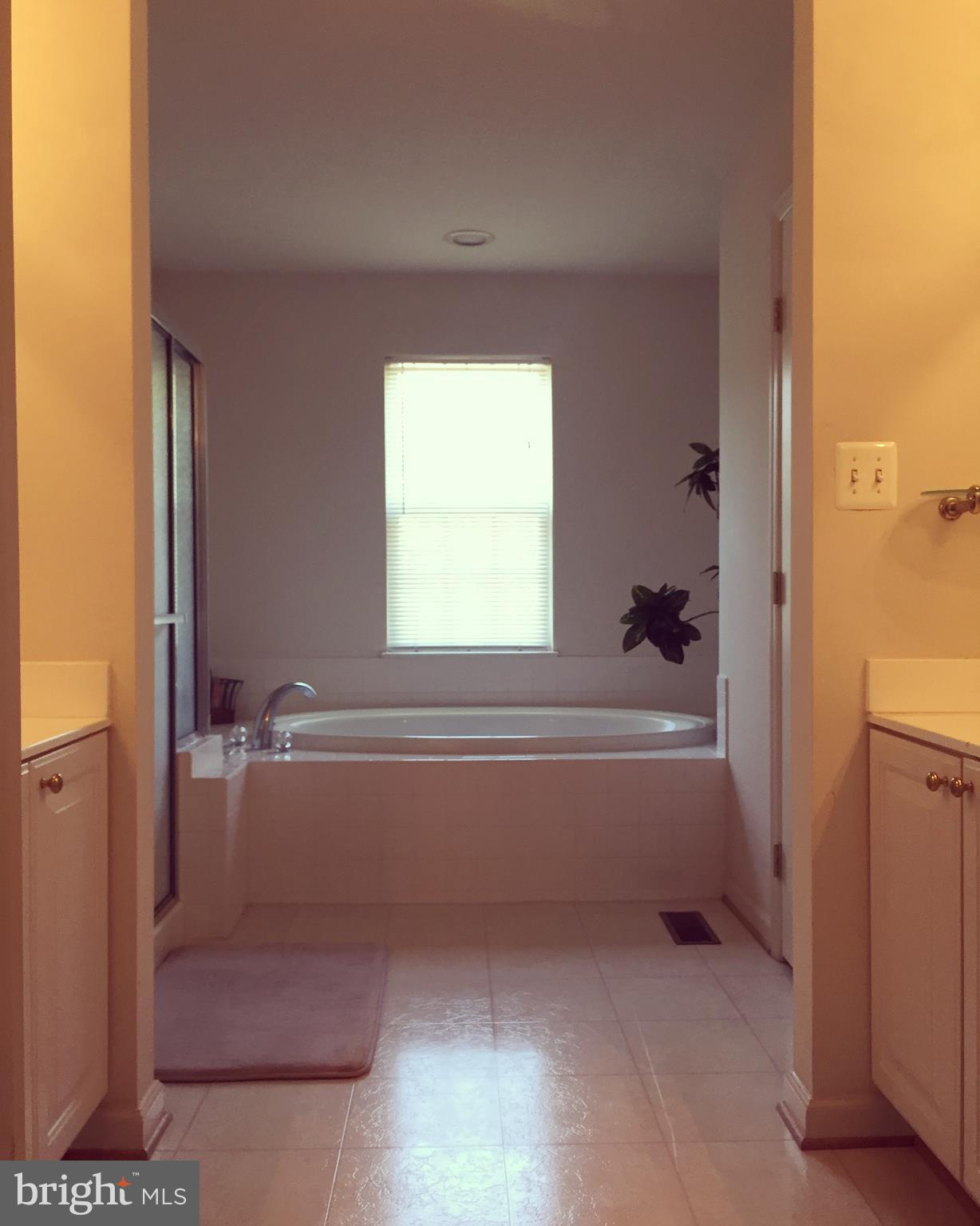 SOMERSET - Residential