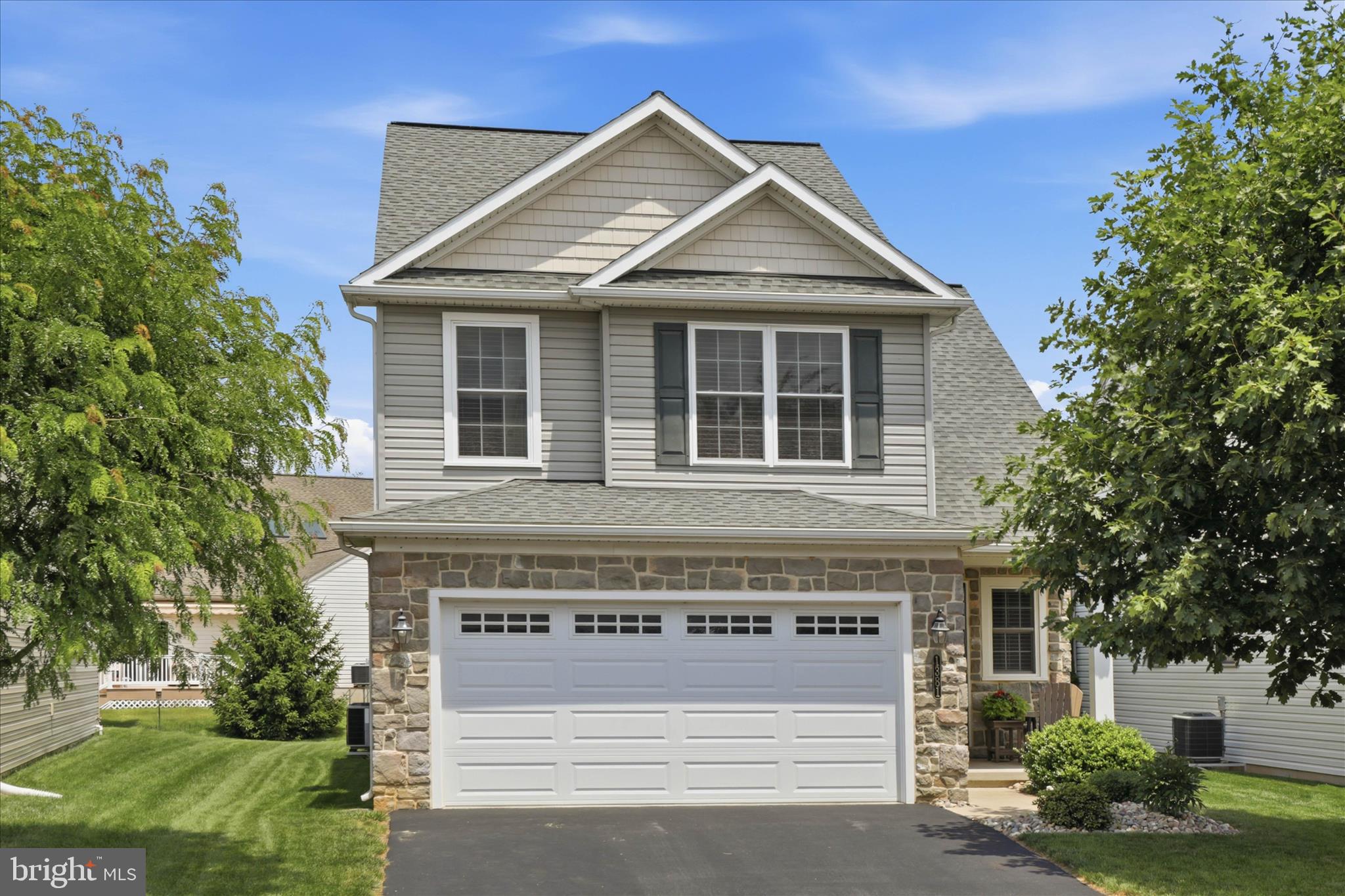 1381 FIELDSTONE DRIVE