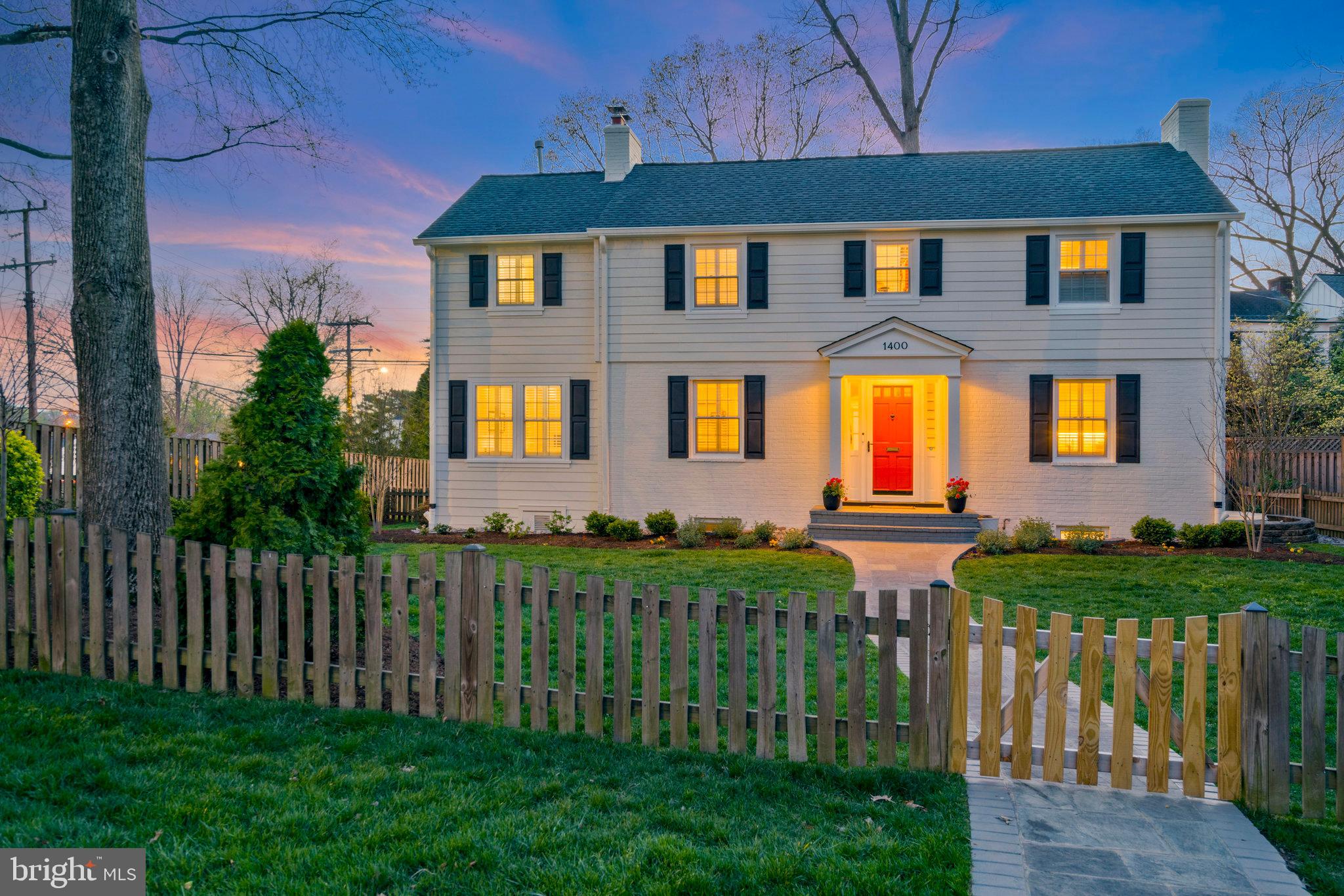 LARCHMONT - Residential