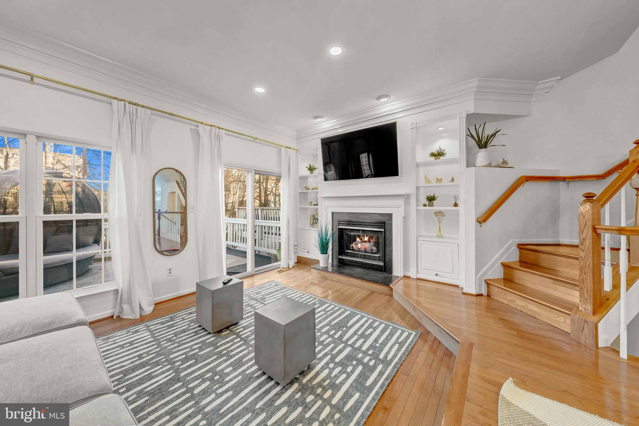 EDGEWATER AT TOWN CENTER - Residential