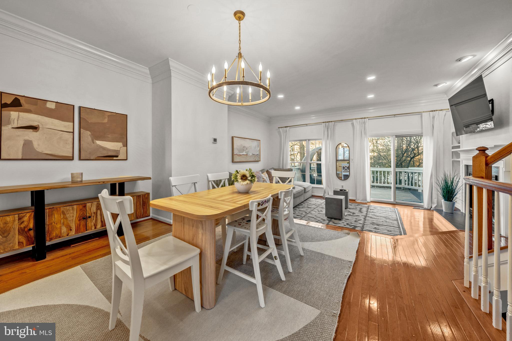 EDGEWATER AT TOWN CENTER - Residential