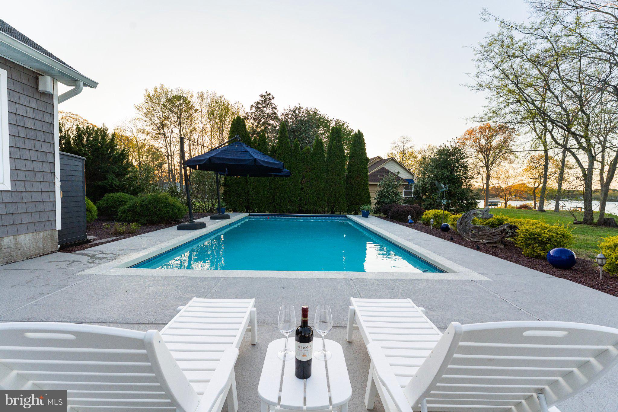 QUIET HARBOR - Residential